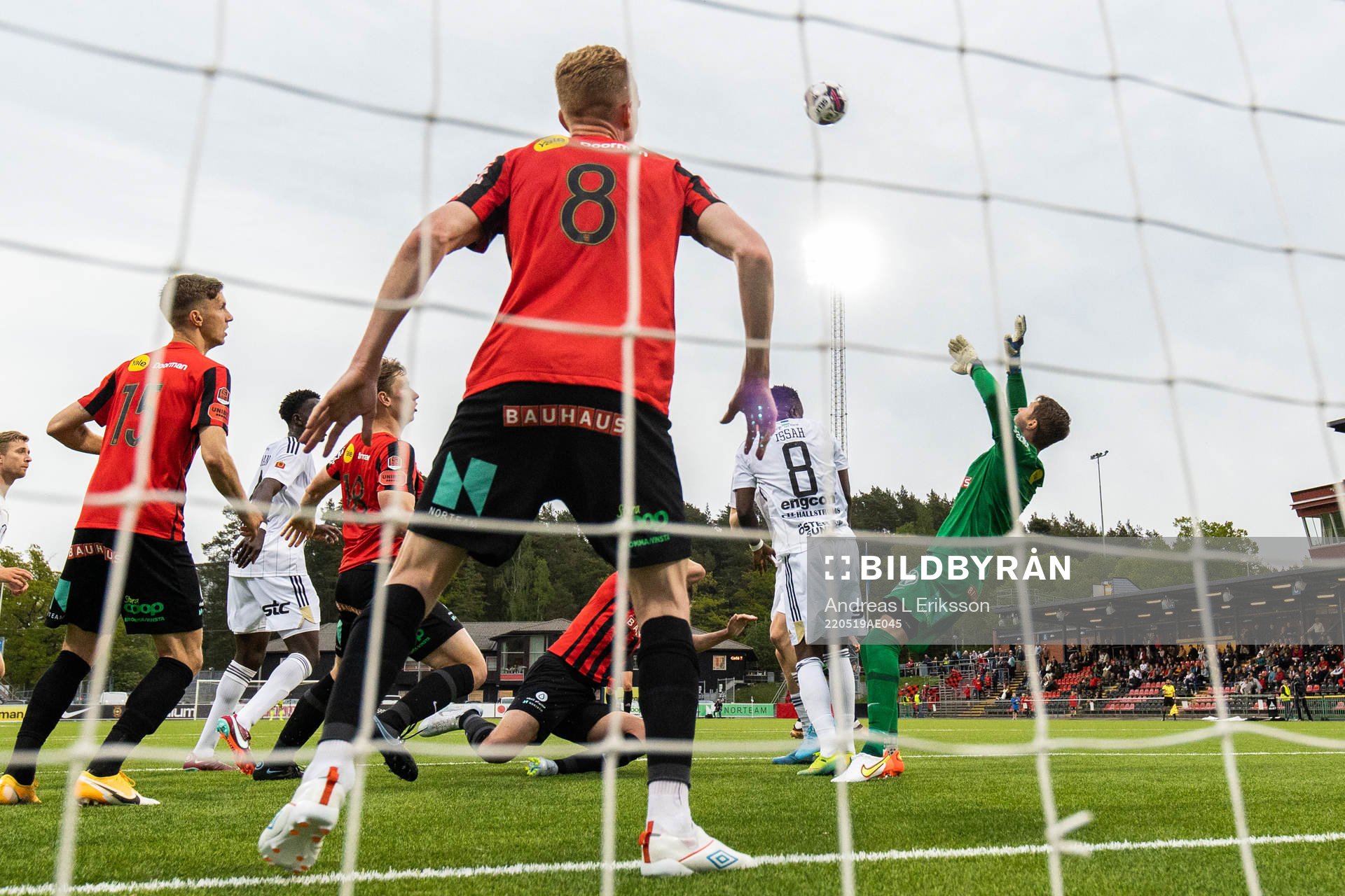 Brommapojkarnas målvakt Jonas Olsson