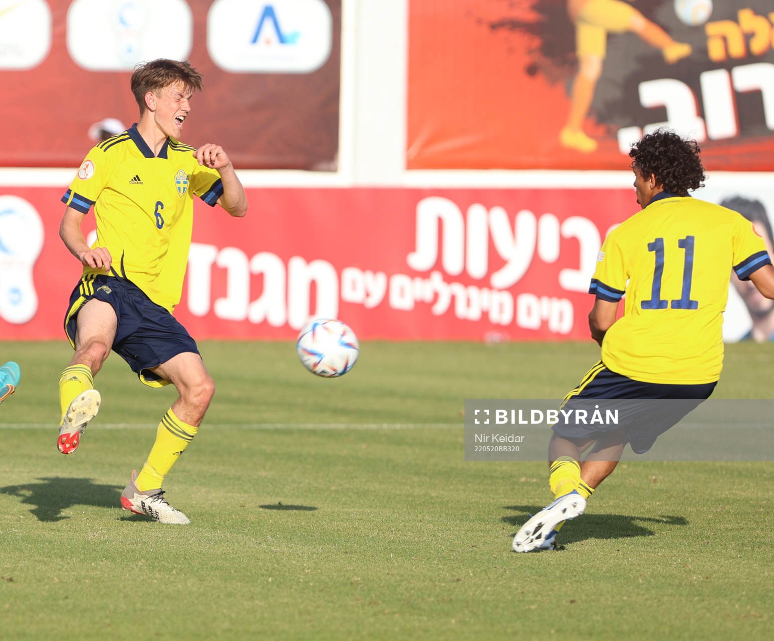 Kazper Karlsson and Malïk Mokédé of Sweden