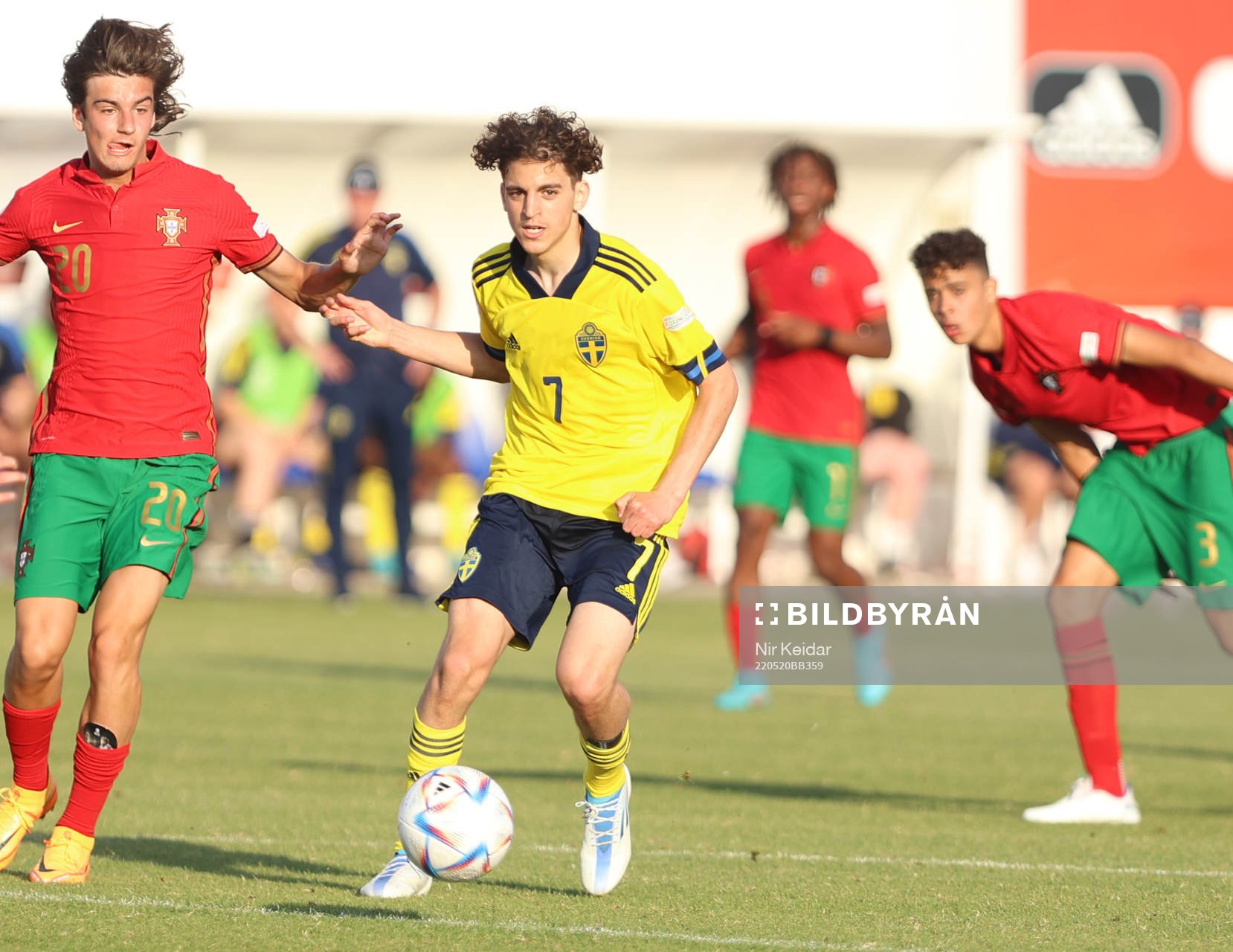 Taha Ayari of Sweden
