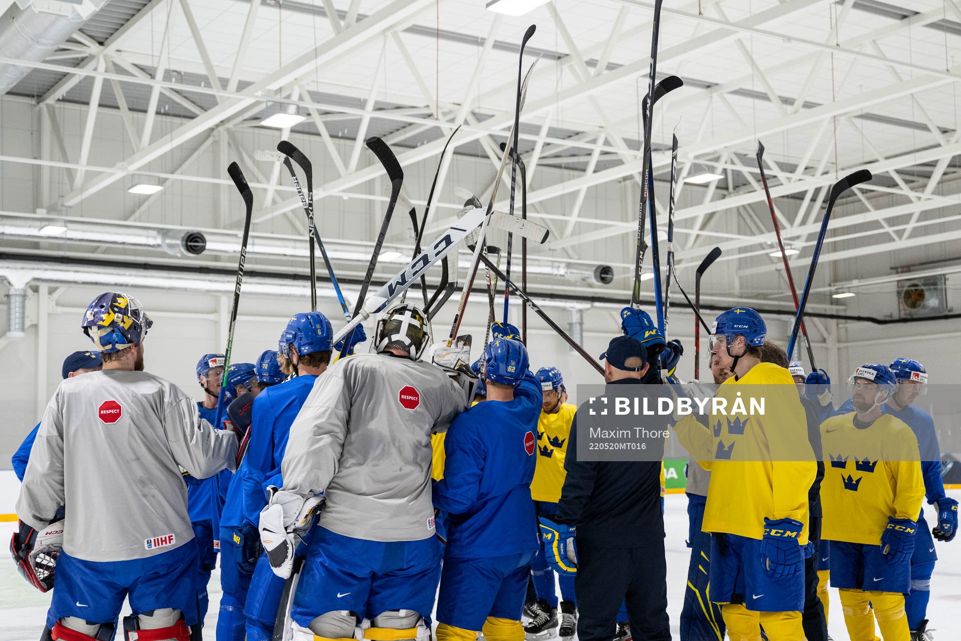 The players at a practice session with Sweden