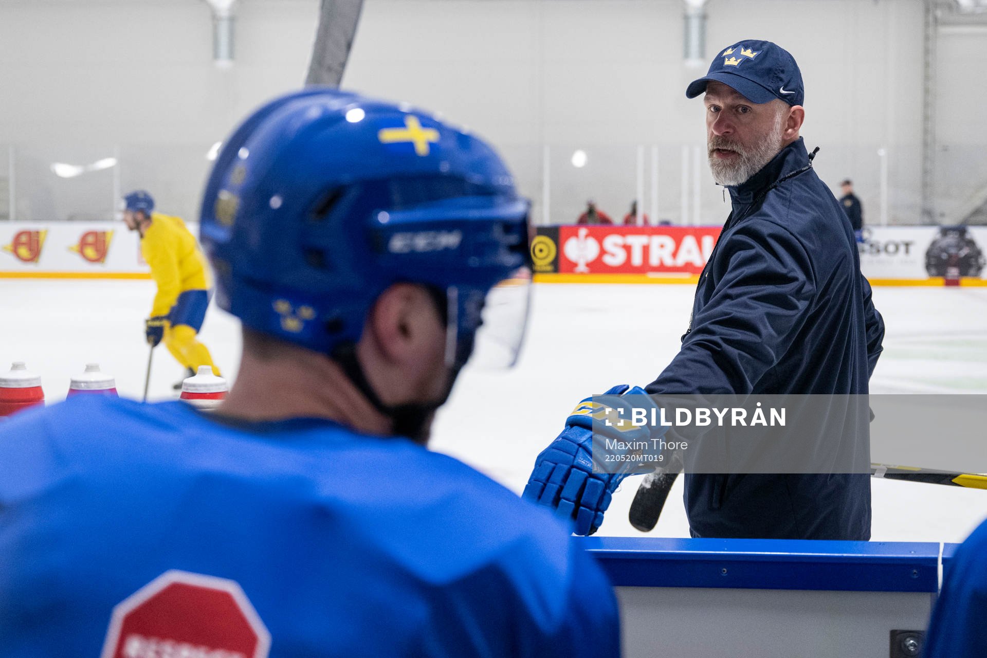 Assistant coach Markus Åkerblom at a practice session with