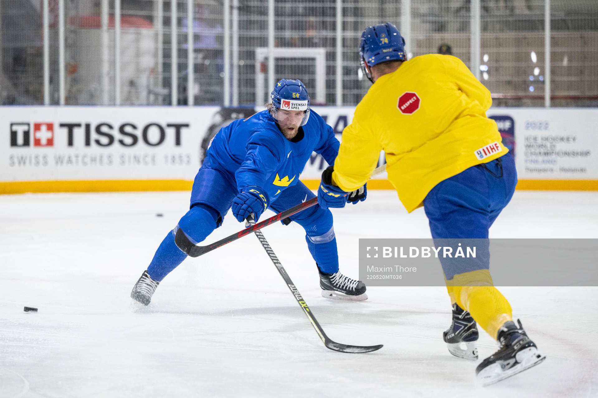 Anton Lindholm at a practice session with Sweden