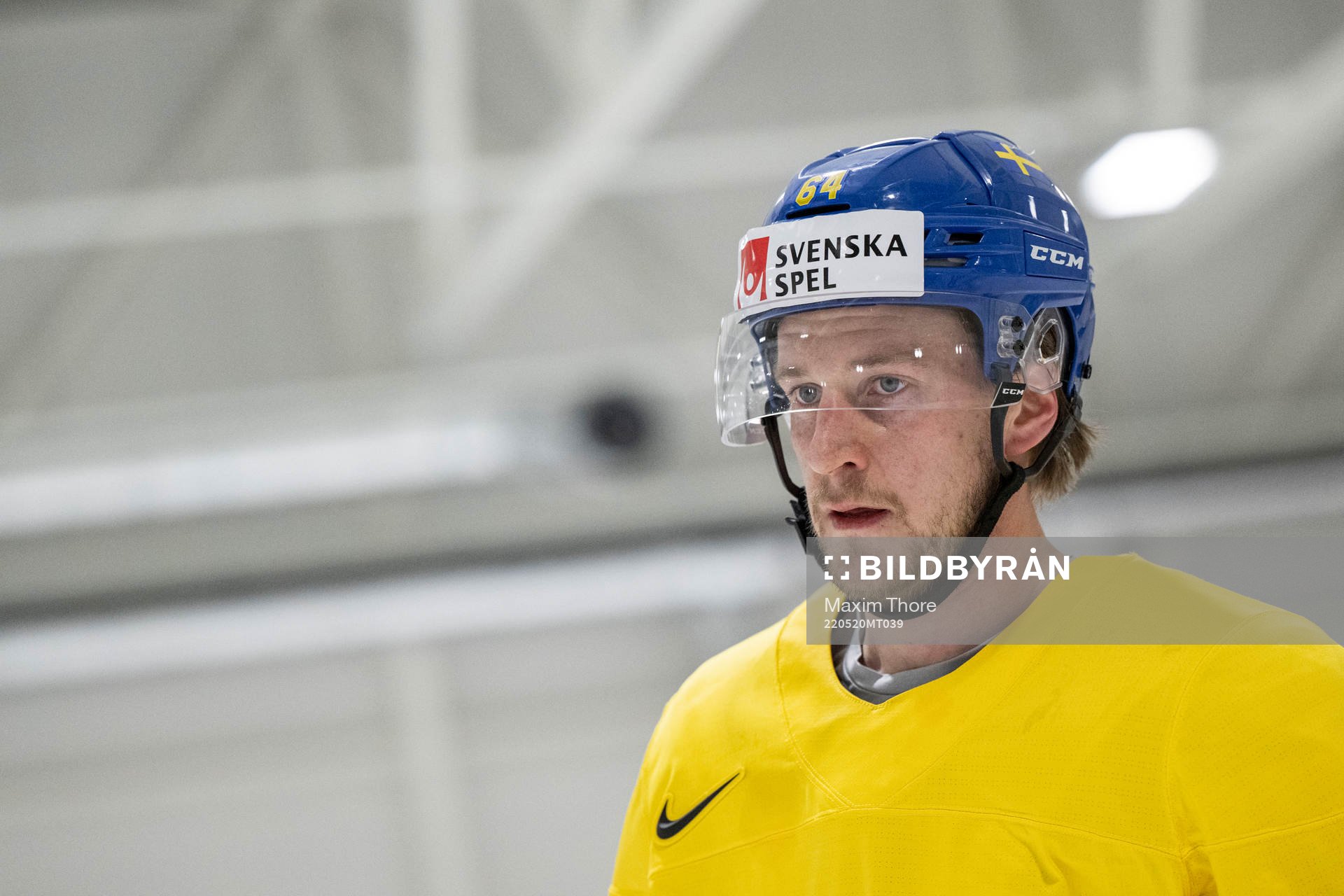 Jonathan Pudas at a practice session with Sweden