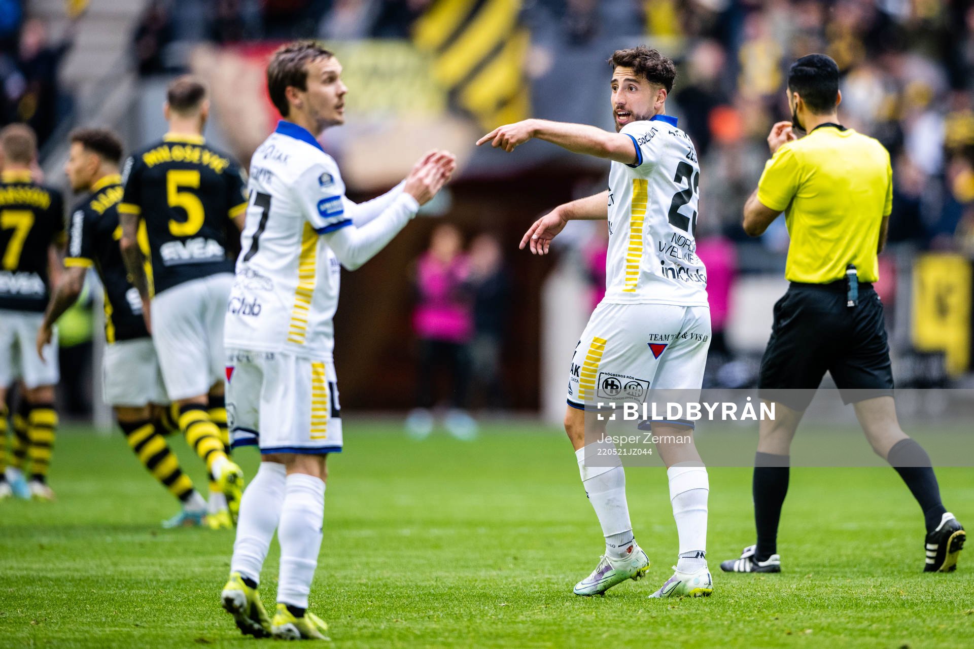 Sirius Patrik Karlsson Lagemyr och Moustafa Zeidan deppar