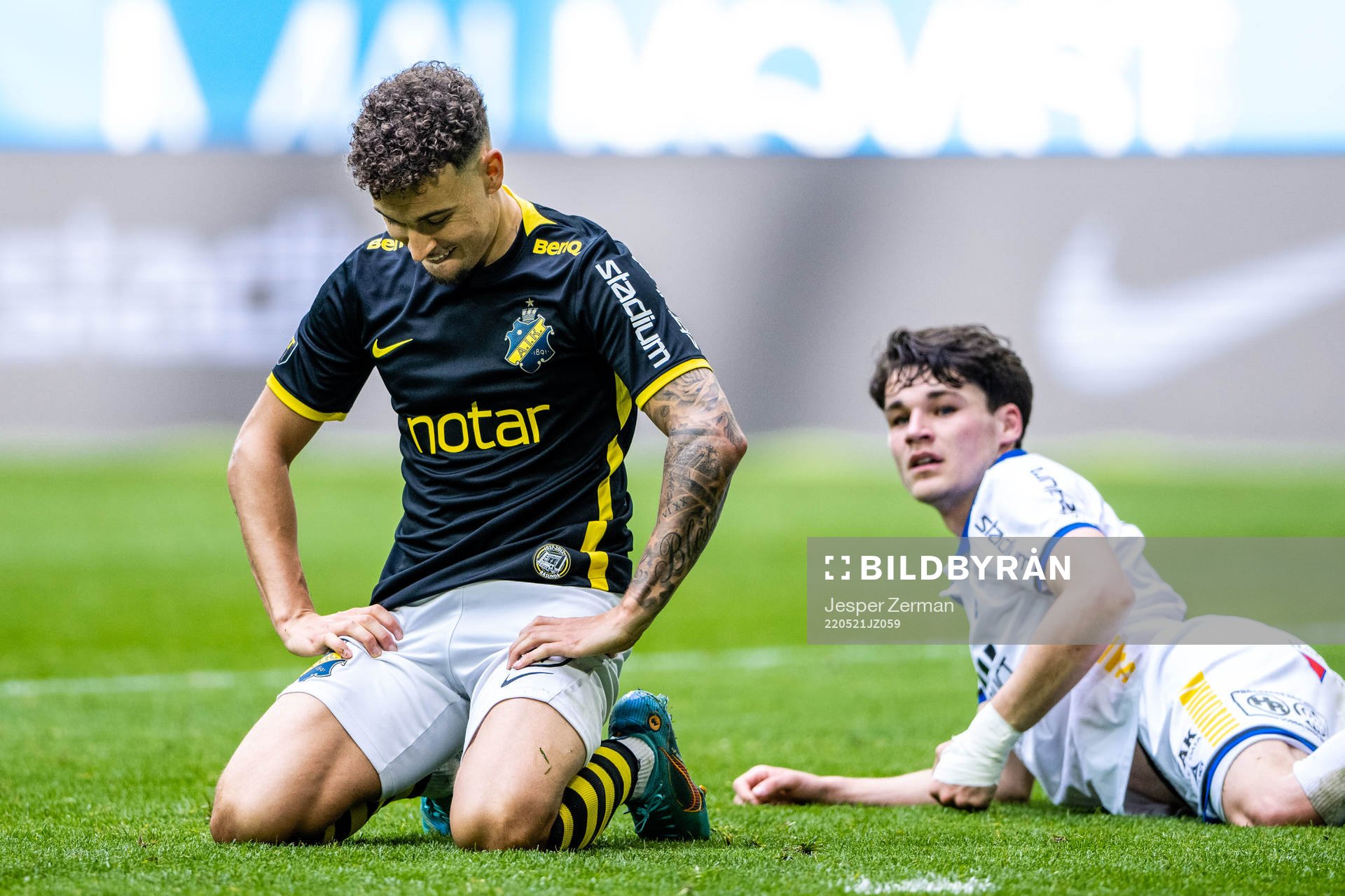 s Jordan Larsson deppar