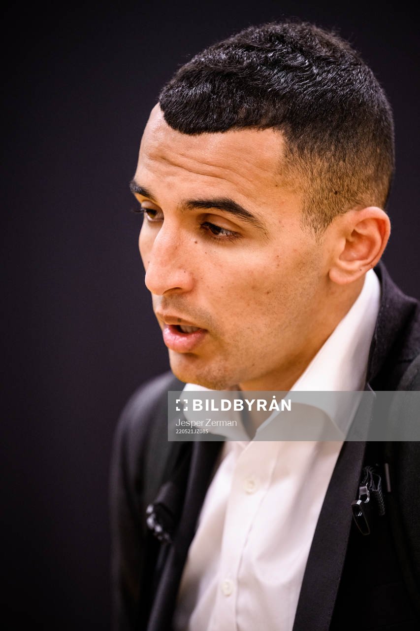 s Nabil Bahoui i mixade zonen