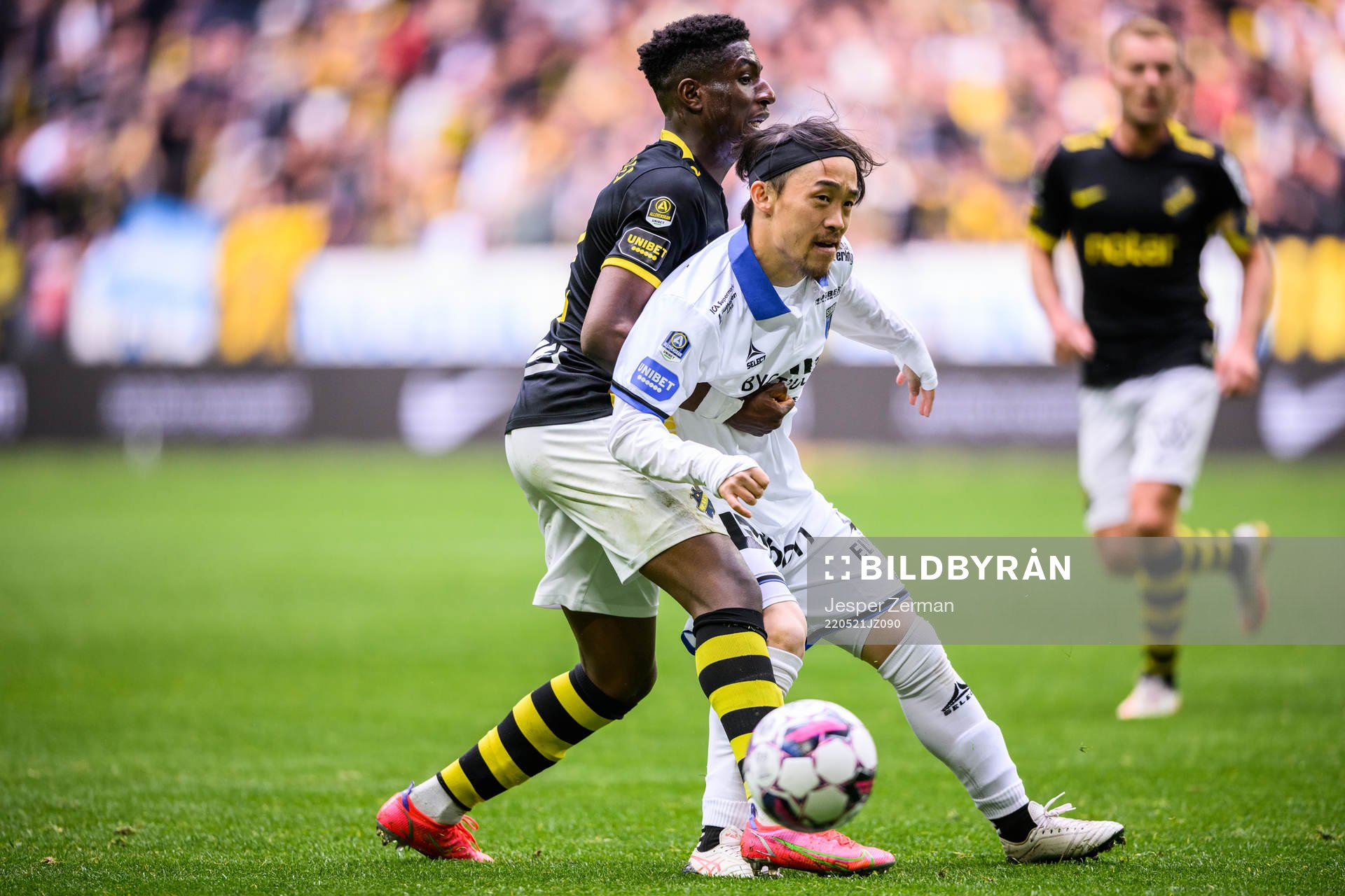 s Josafat Mendes och Sirius Yukiya Sugita