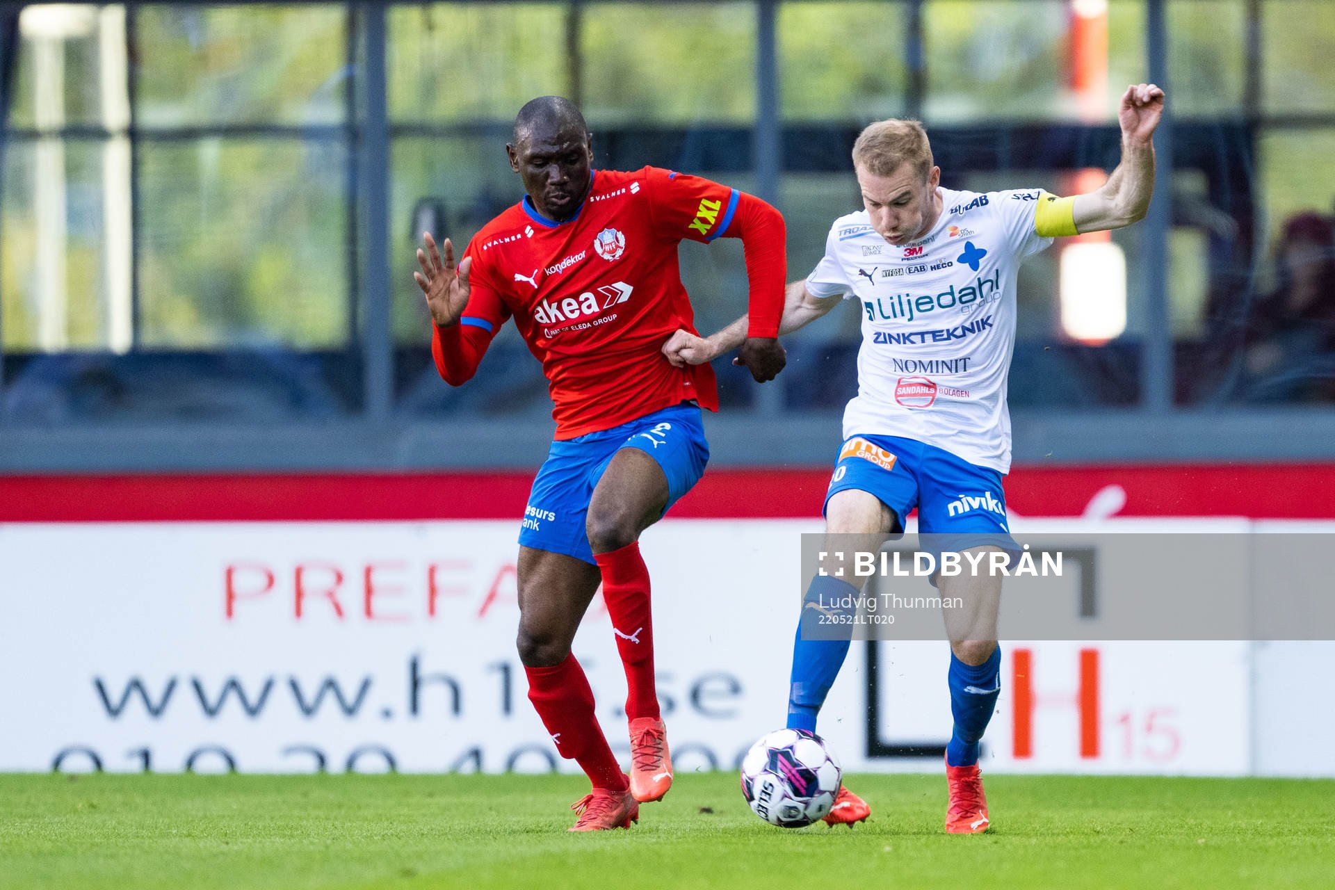 Helsingborgs Ravy Tsouka-Dozi och Värnamos Freddy Winsth