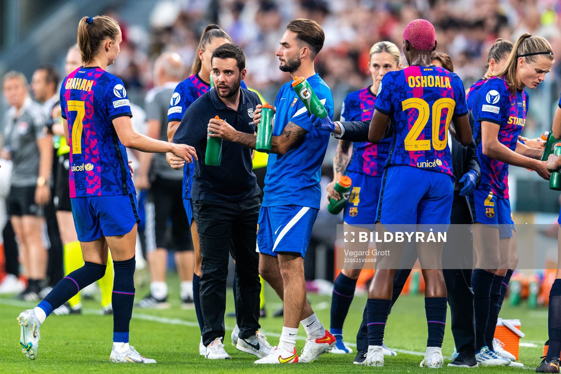Caroline Graham Hansen and Jonatan Giraldez, head coach of