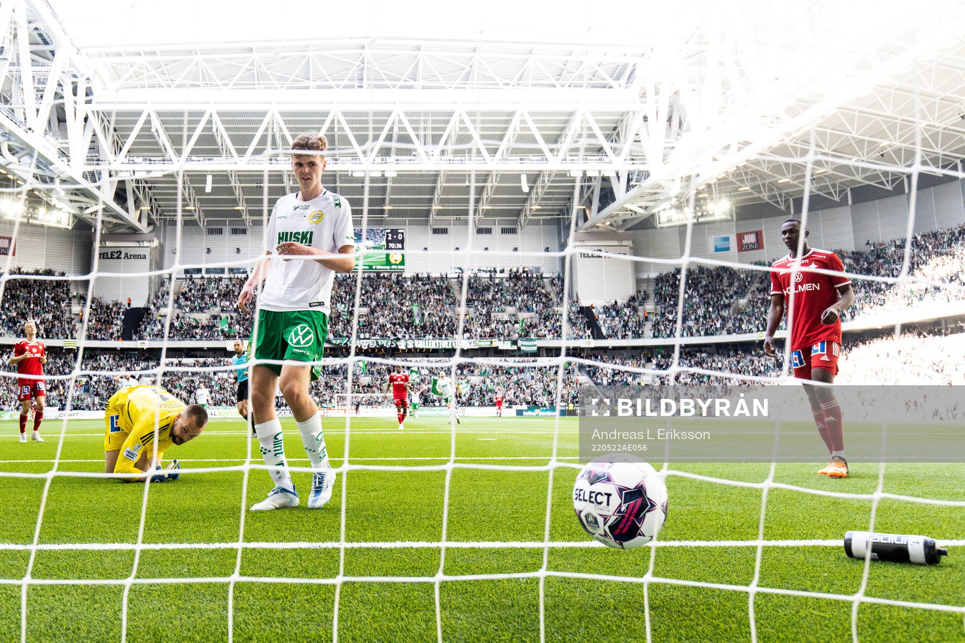 IFK Norrköpings målvakt Oscar Jansson deppar och
