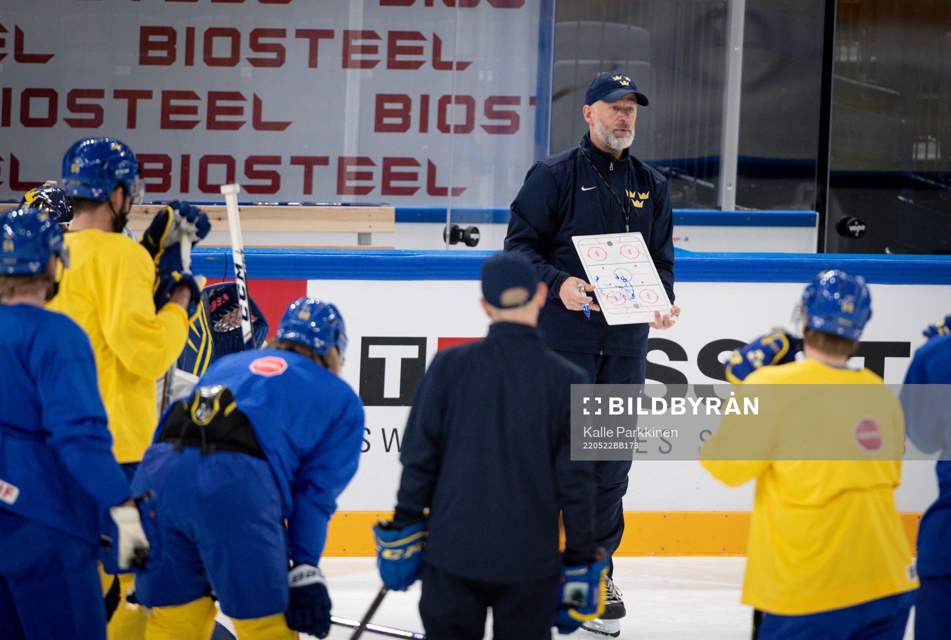 assistant coach Markus Åkerblom