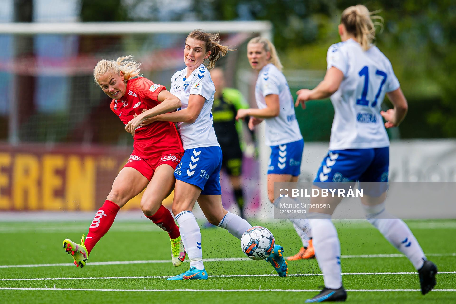 Guro Bergsvand of Brann and Julie Elise Hoff Klæboe of Kolbotn during the Toppserien football match between Kolbotn and Brann on May 22, 2022 in Oslo.