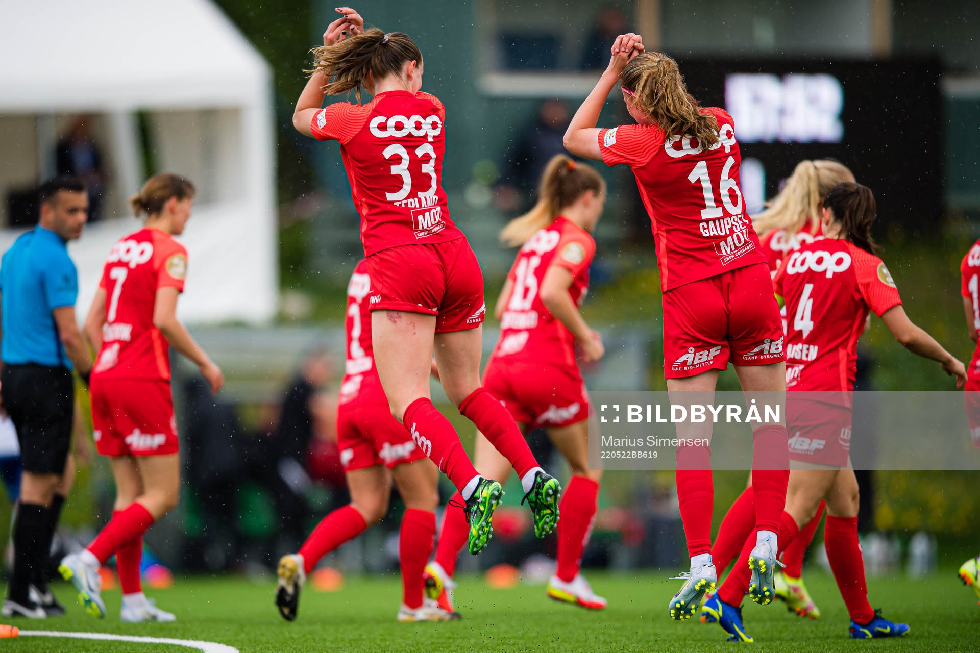 Elisabeth Terland of Brann celebrates