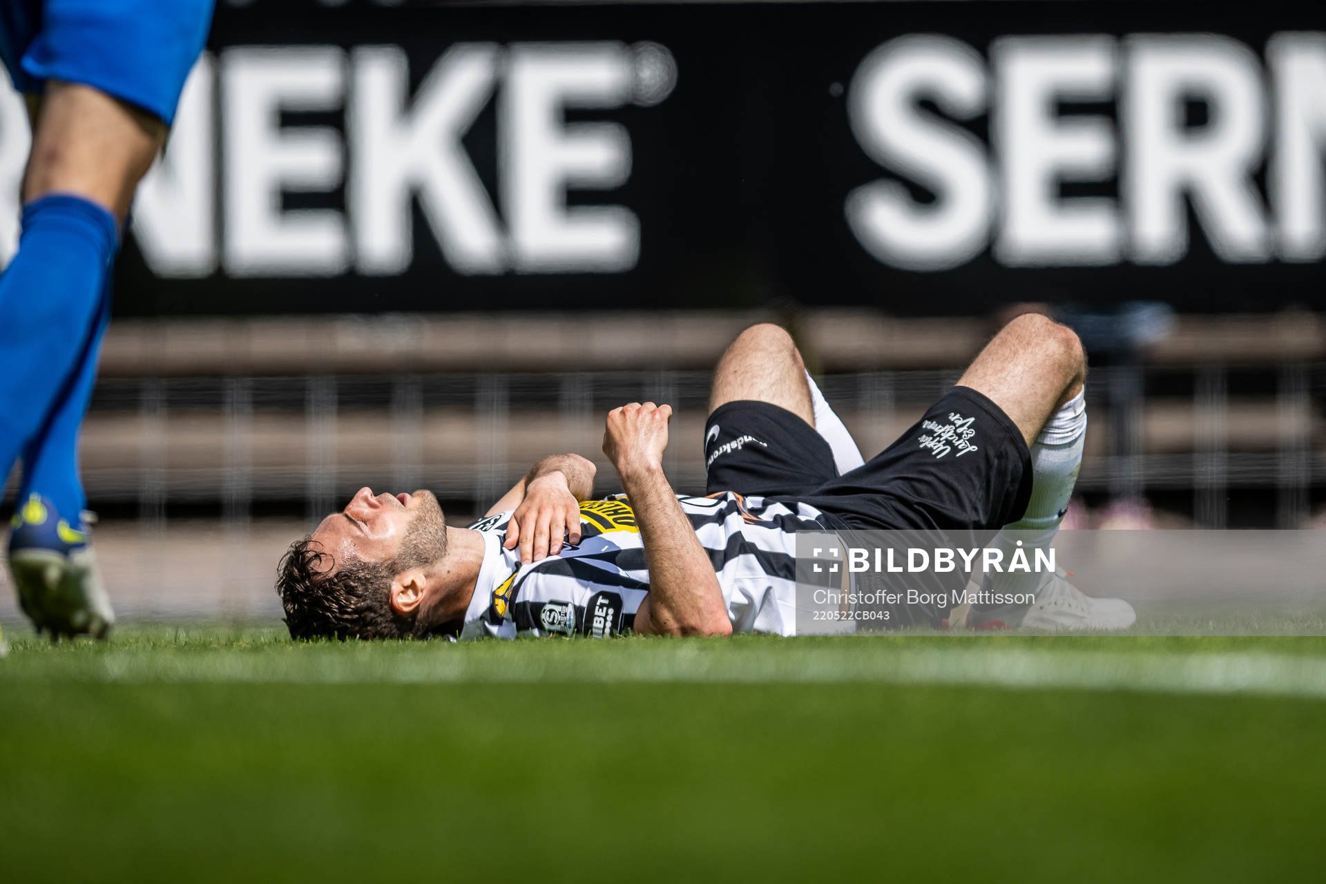 Landskronas Alexander Tkacz har ont