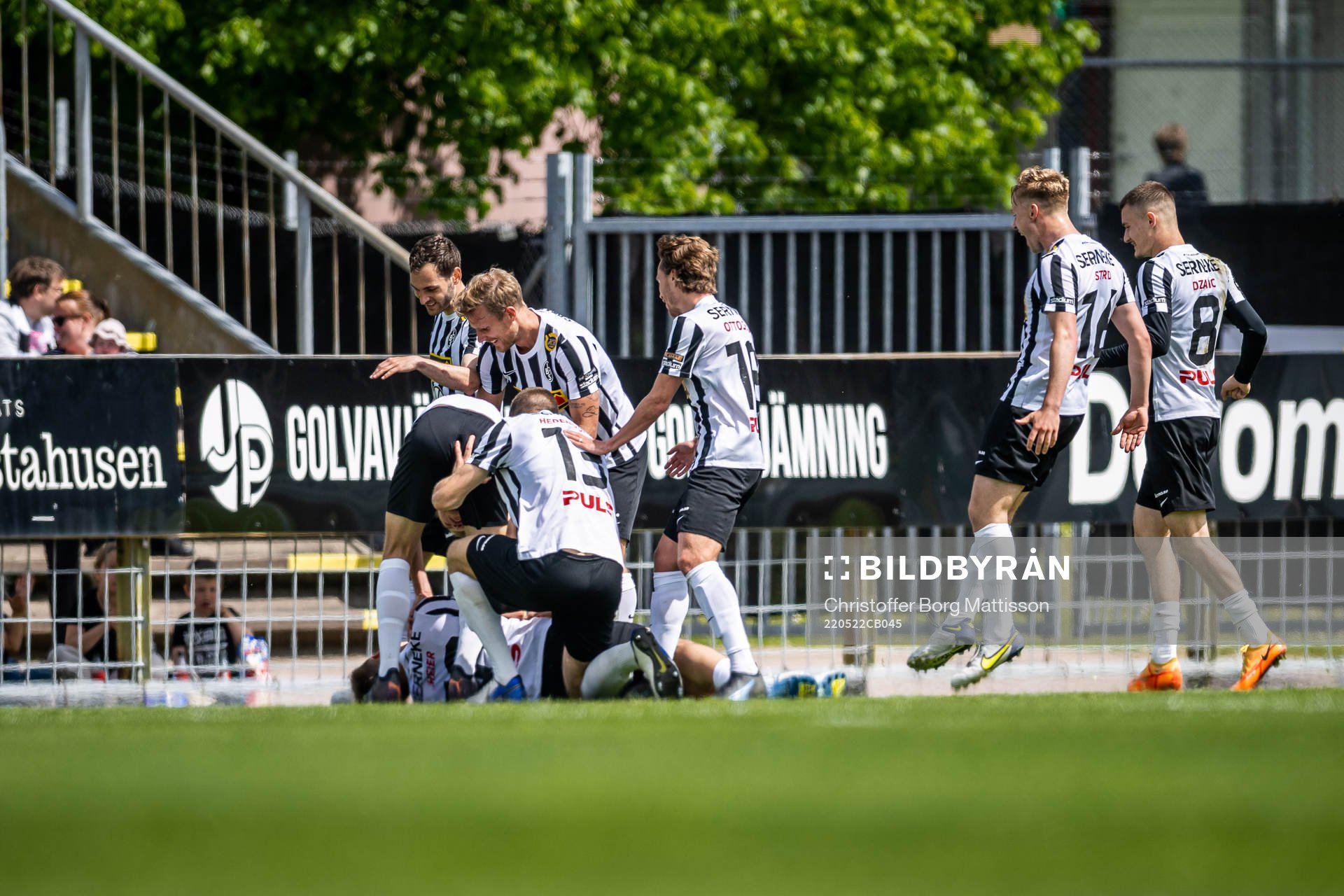 Landskronas spelare jublar