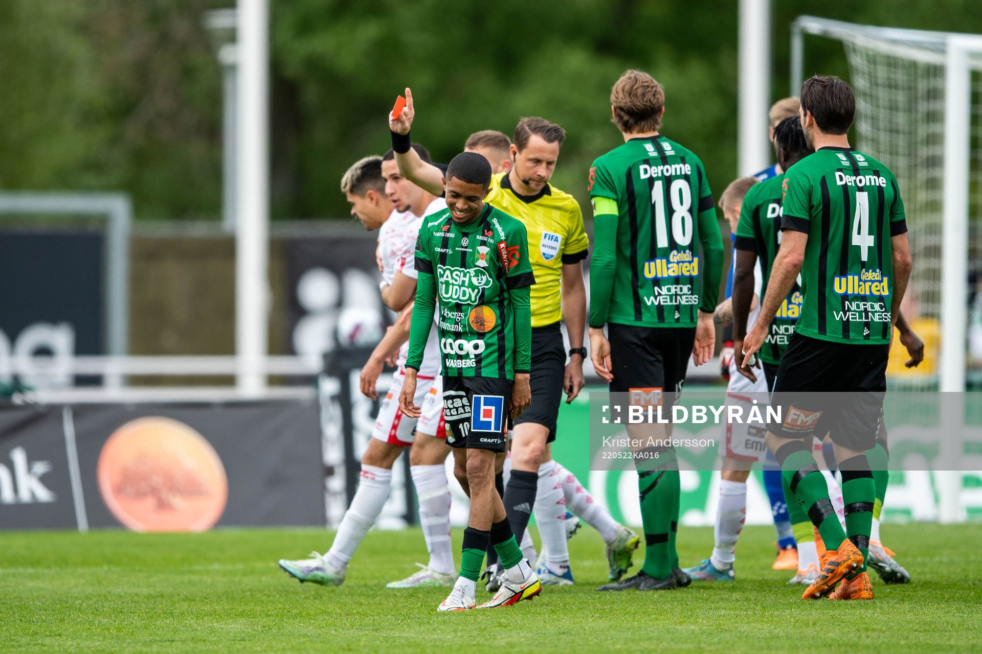 Varbergs Teshreeq Matthews får rött kort