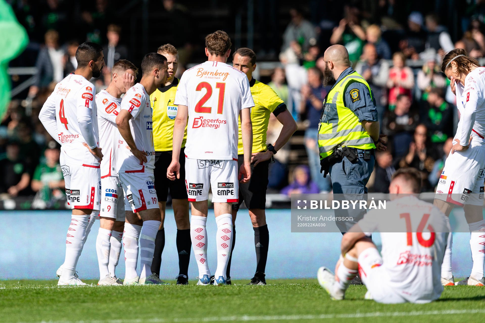 Degerfors spelare deppar
