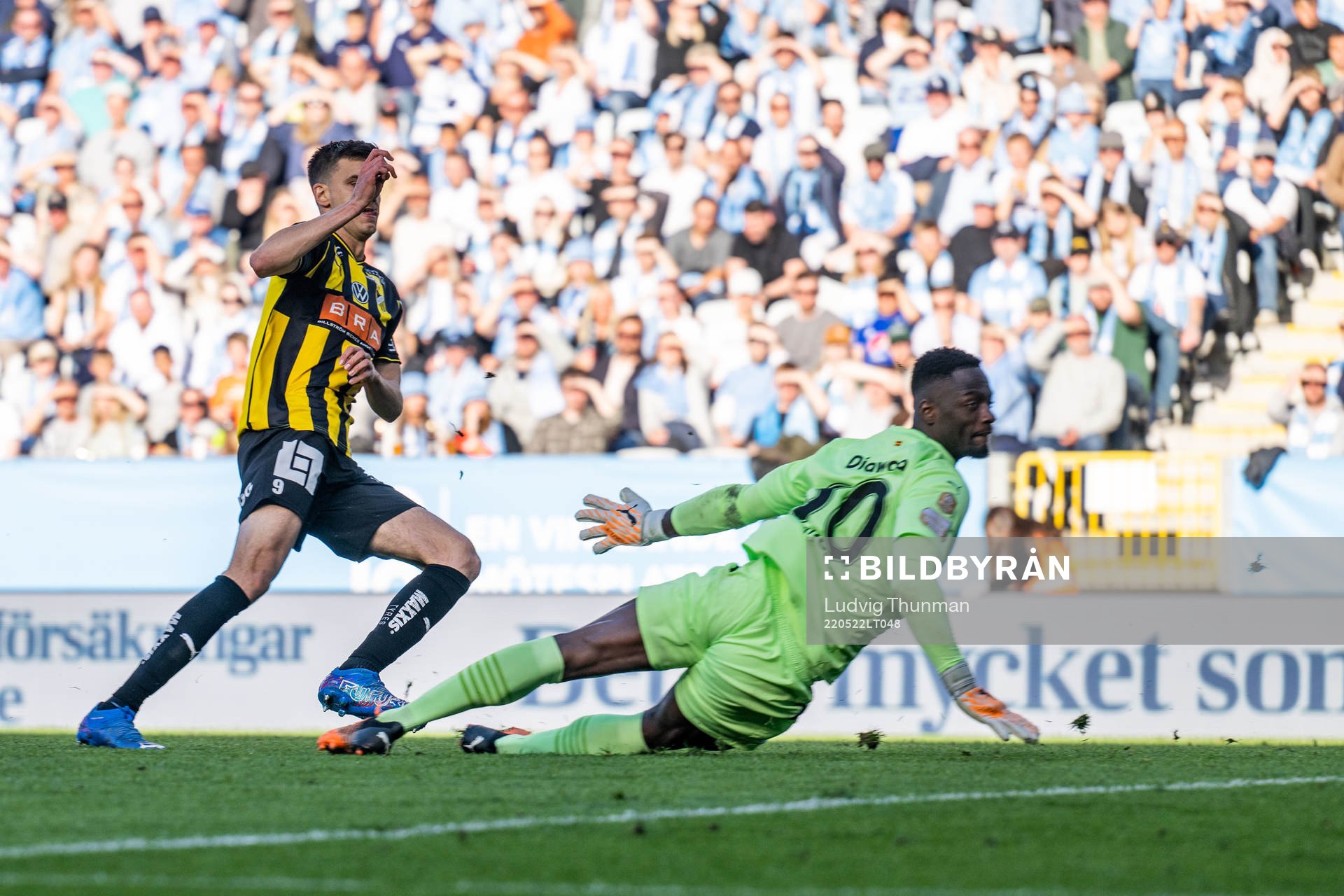 Häckens Alexander Jeremejeff gör 0-1 bakom Malmö FFs