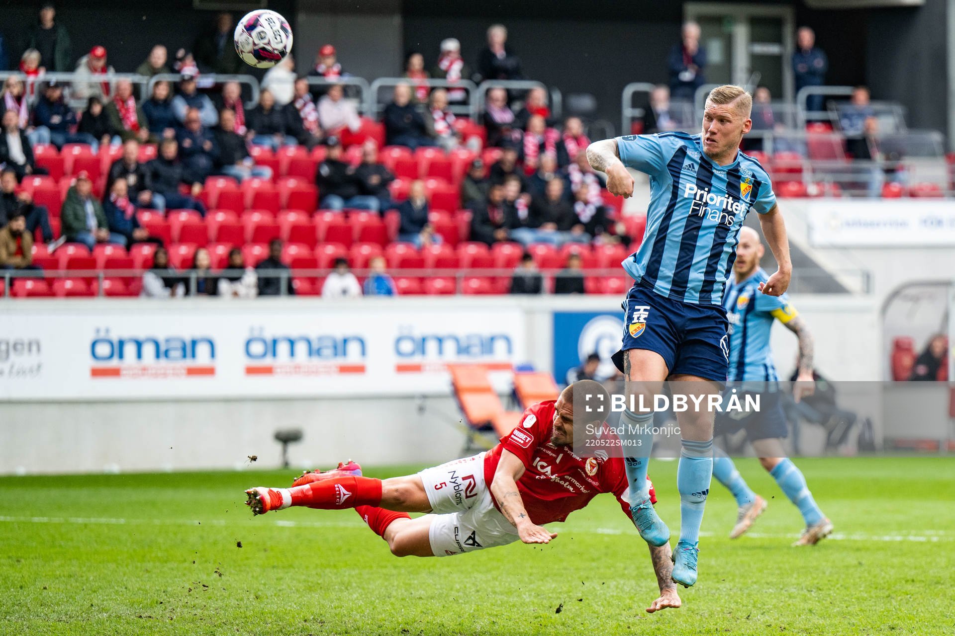 Kalmars Douglas Bergqvist och Djurgårdens Victor Edvardsen