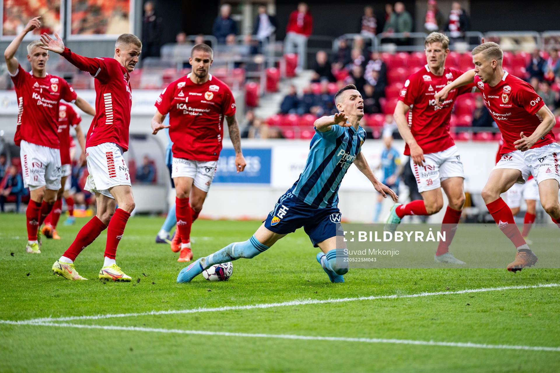 Kalmars Filip Sachpekidis och Djurgårdens Haris Radetinac