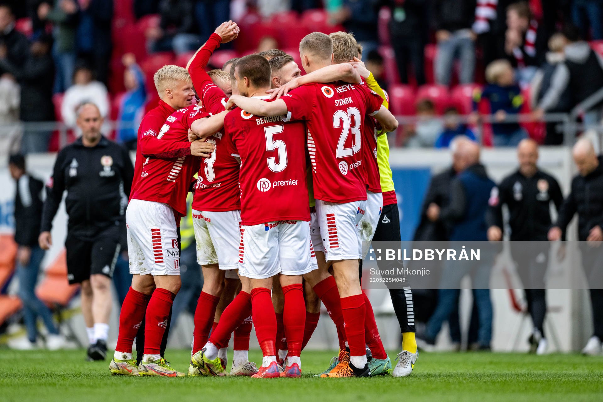 Kalmars spelare jublar efter  fotbollsmatchen i Allsvenskan mellan Kalmar och Djurgården den 22 maj 2022 i Kalmar. 