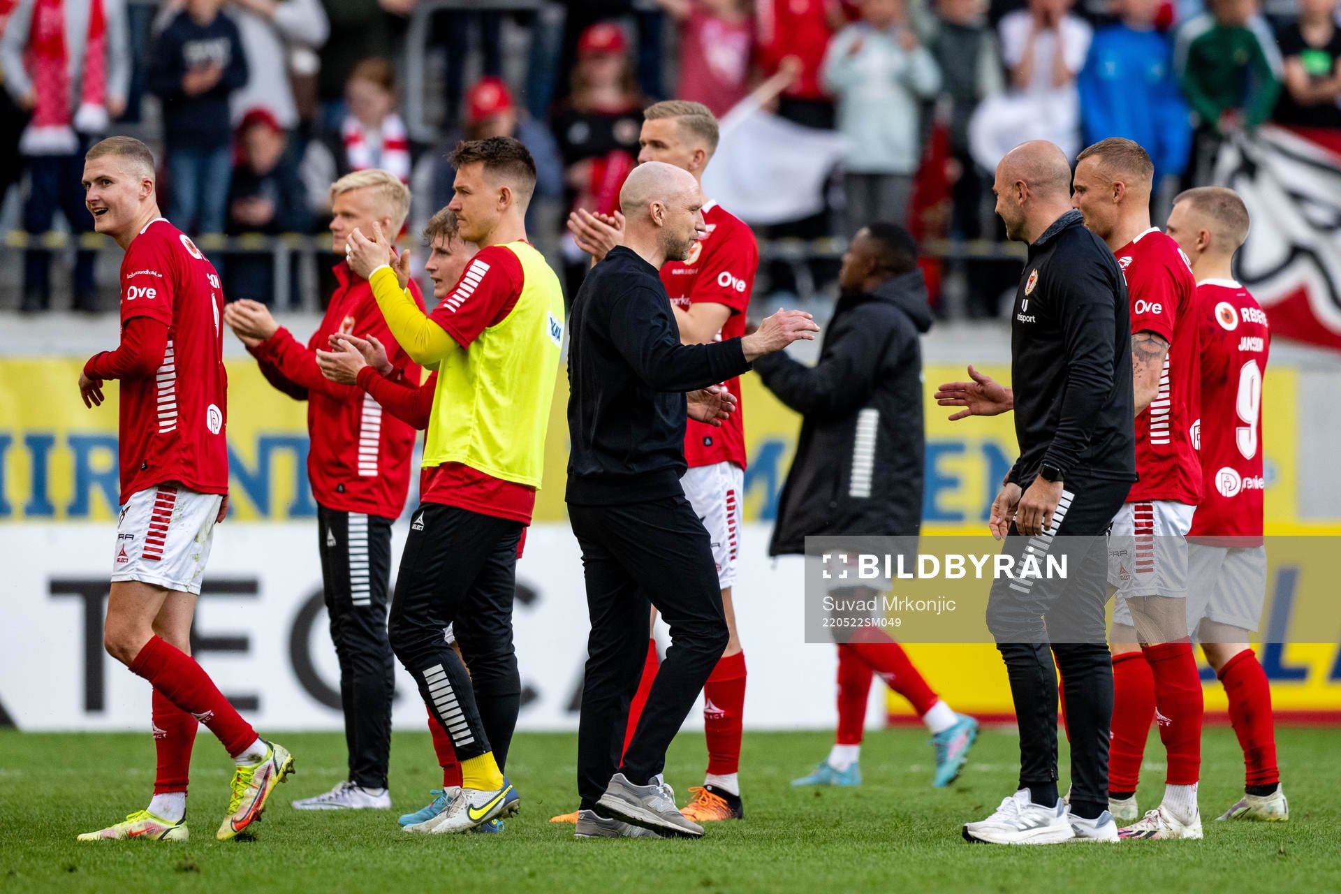 Kalmars tränare Henrik Rydström jublar
