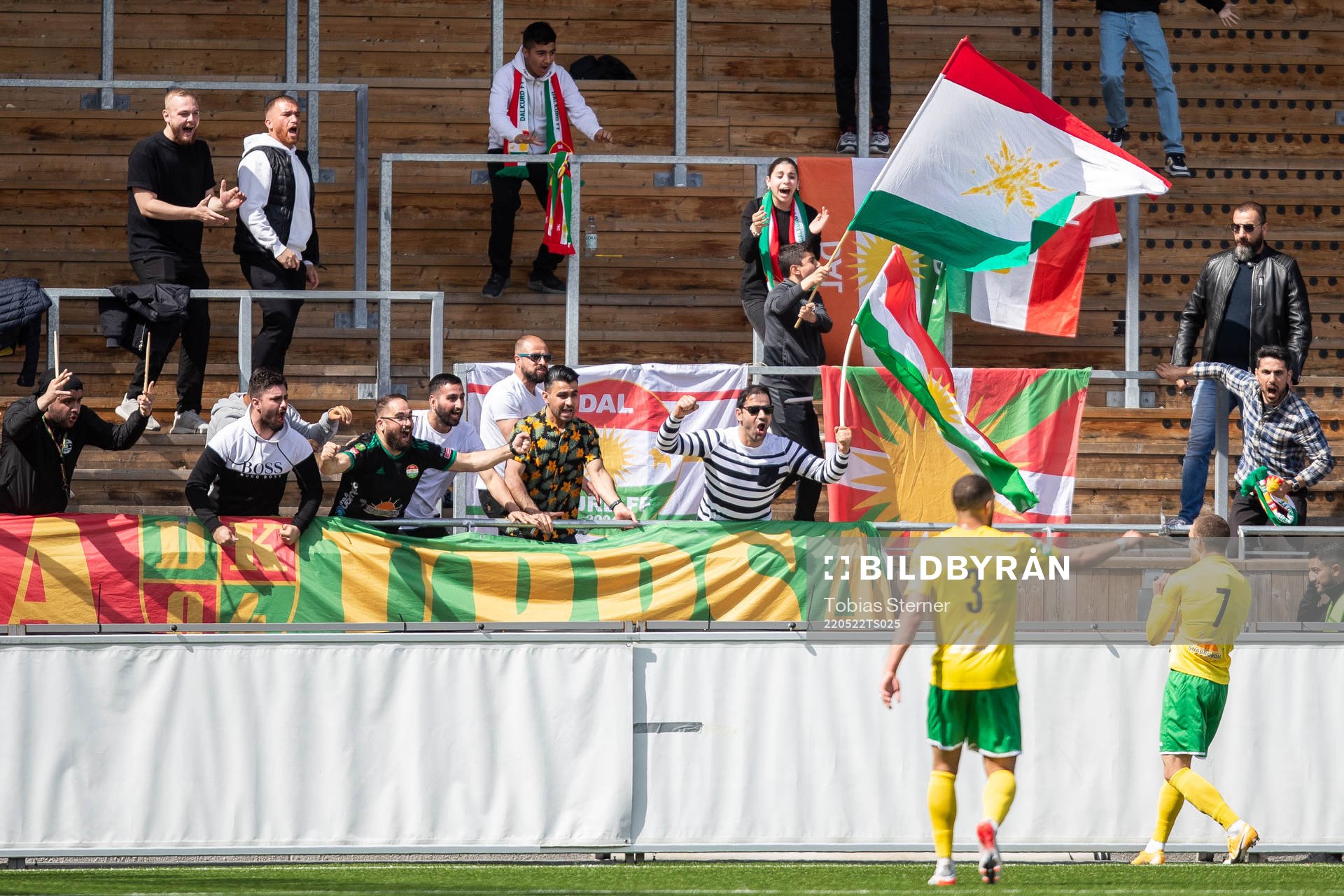 Dalkurds Arian Kabashi jublar
