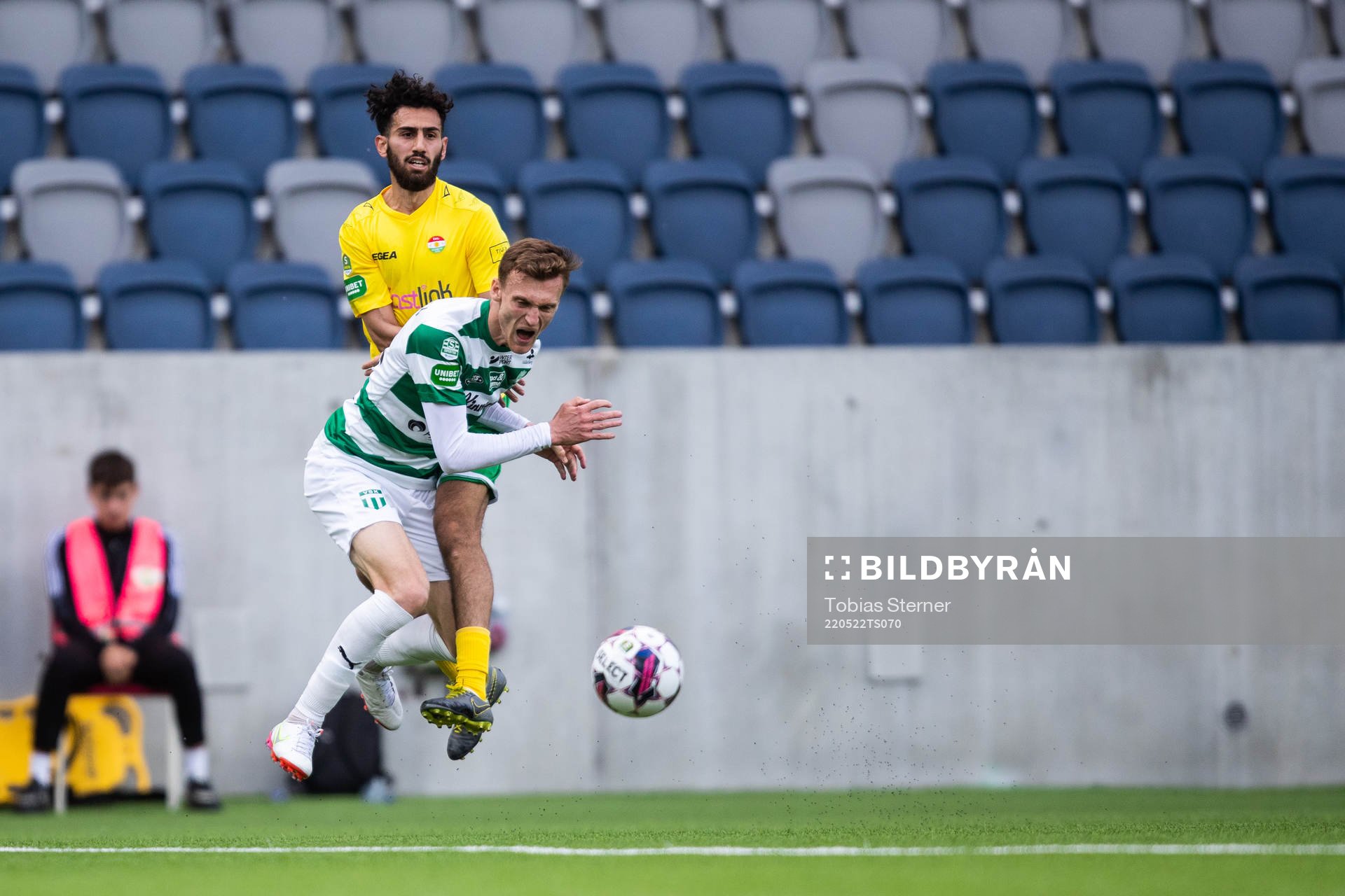 Dalkurds Hady Saleh Karim och Västerås Viktor Granath