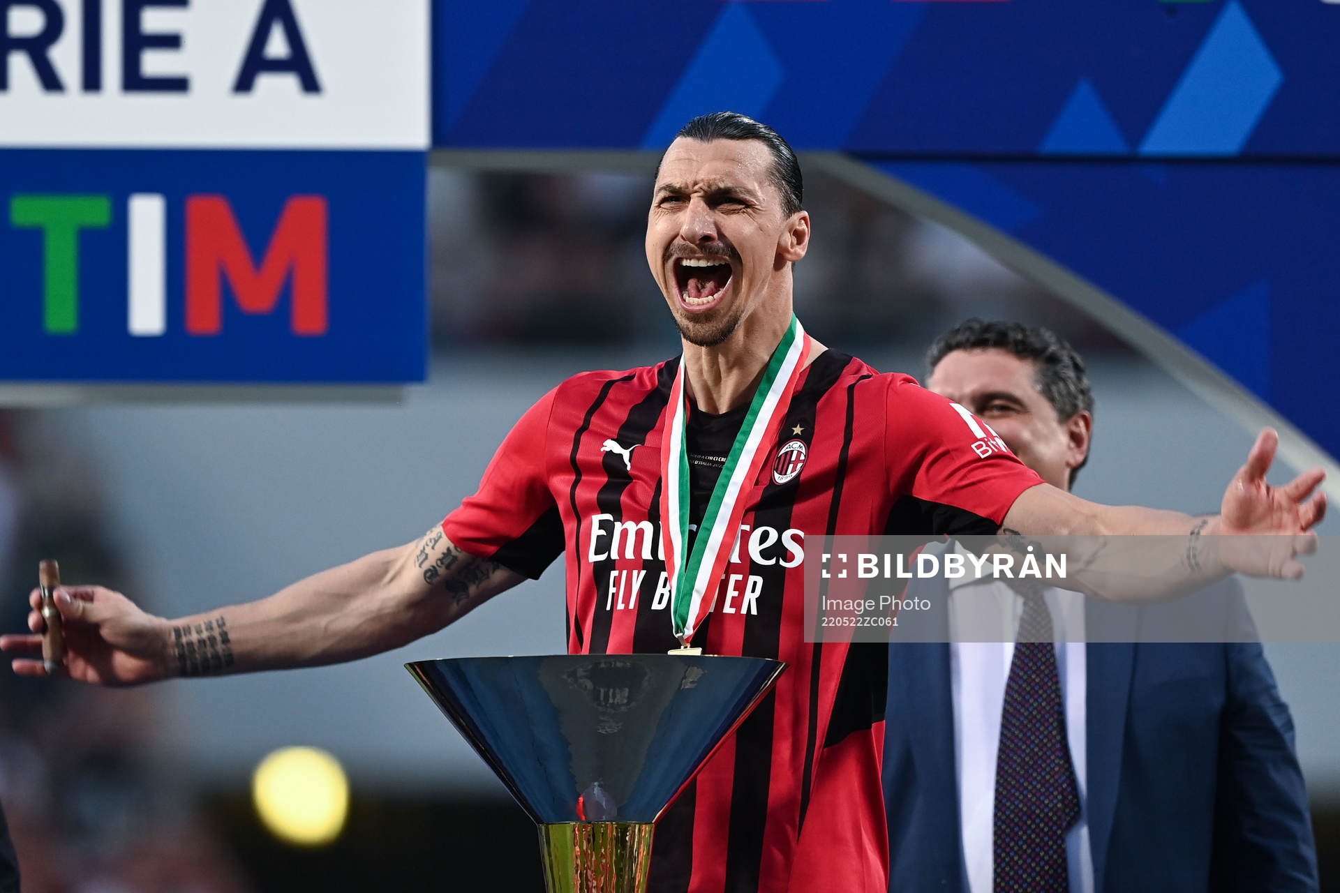 Zlatan Ibrahimovic of Milan celebrates