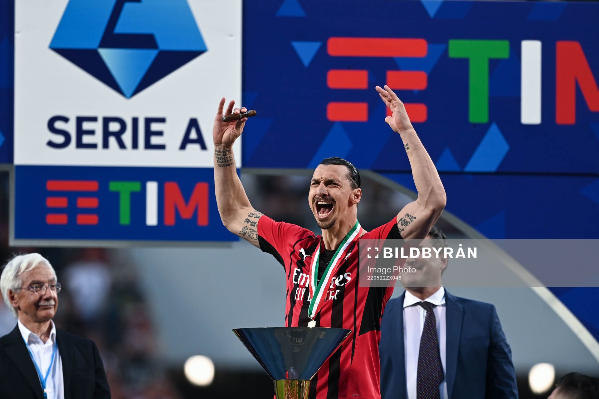 Zlatan Ibrahimovic of Milan celebrates
