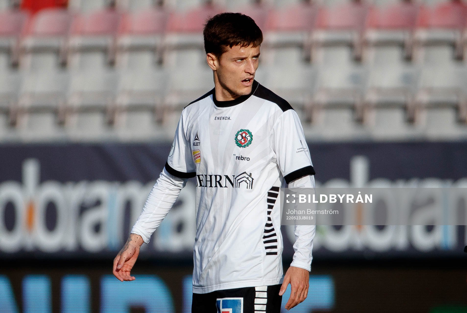 Örebros Vincent Thill deppar