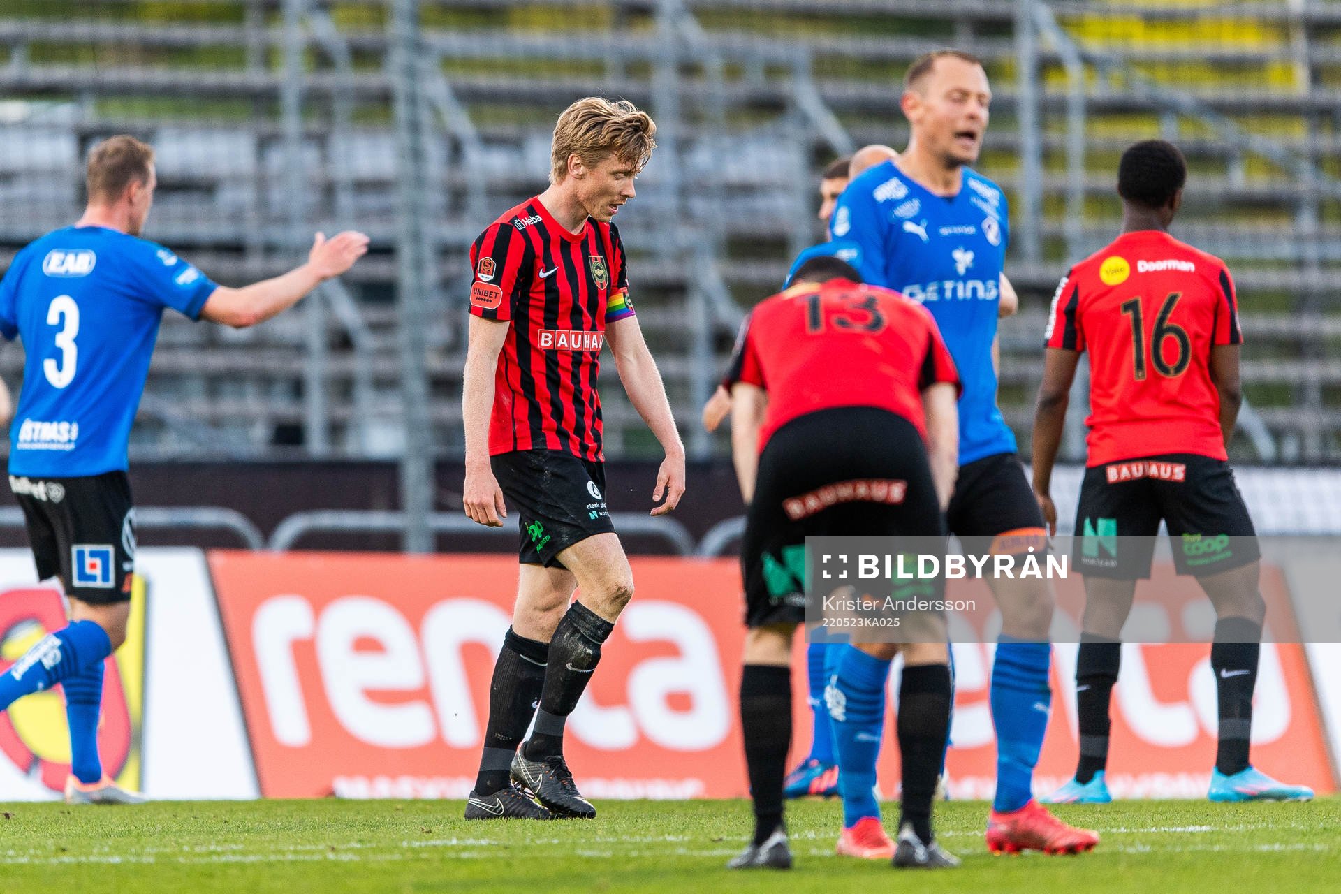 Brommapojkarnas Gustav Sandberg Magnusson deppar