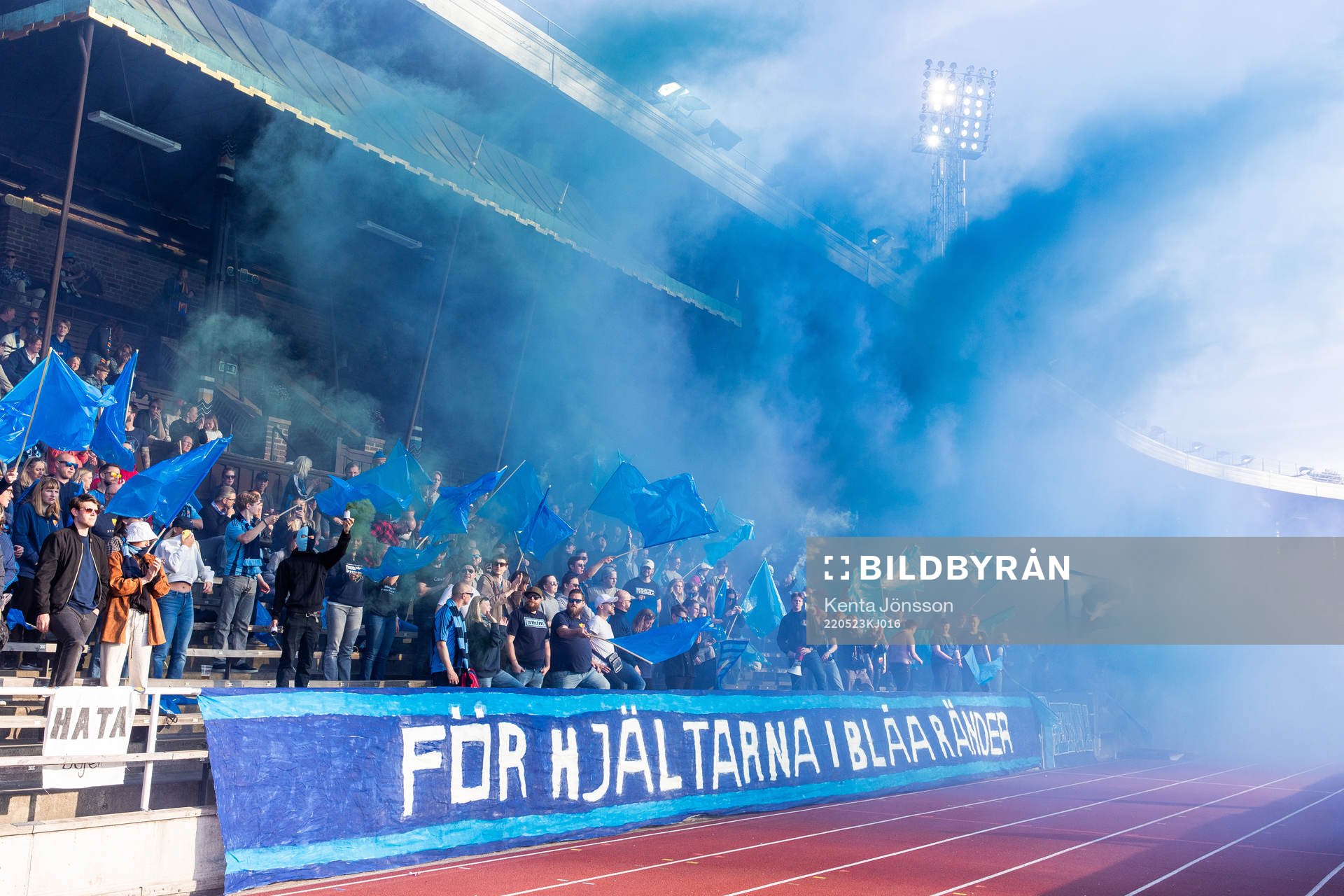 Djurgårdens supportrar mned ett tifo