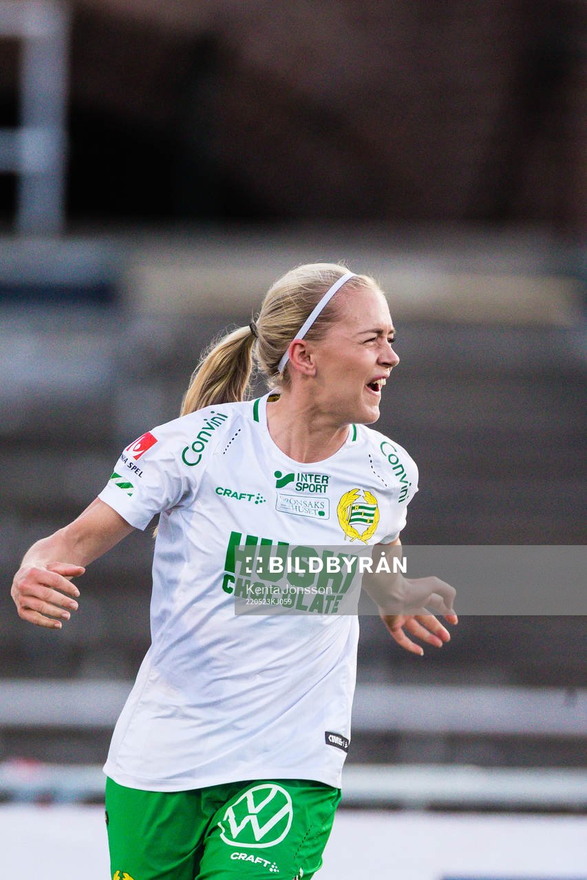 Hammarbys Elsa Karlsson jublar