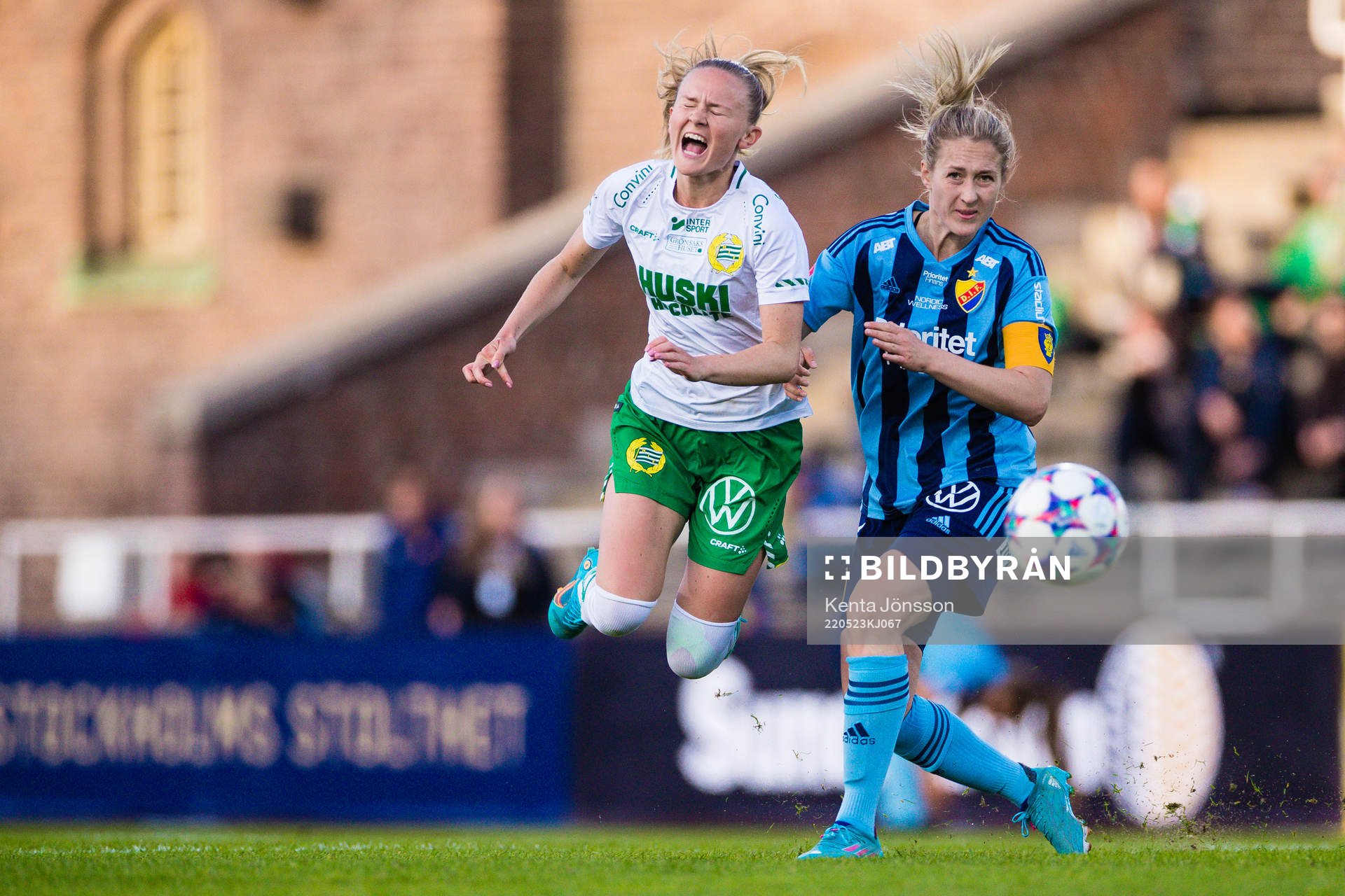 Hammarbys Matilda Vinberg och Djurgårdens Sanna Kullberg