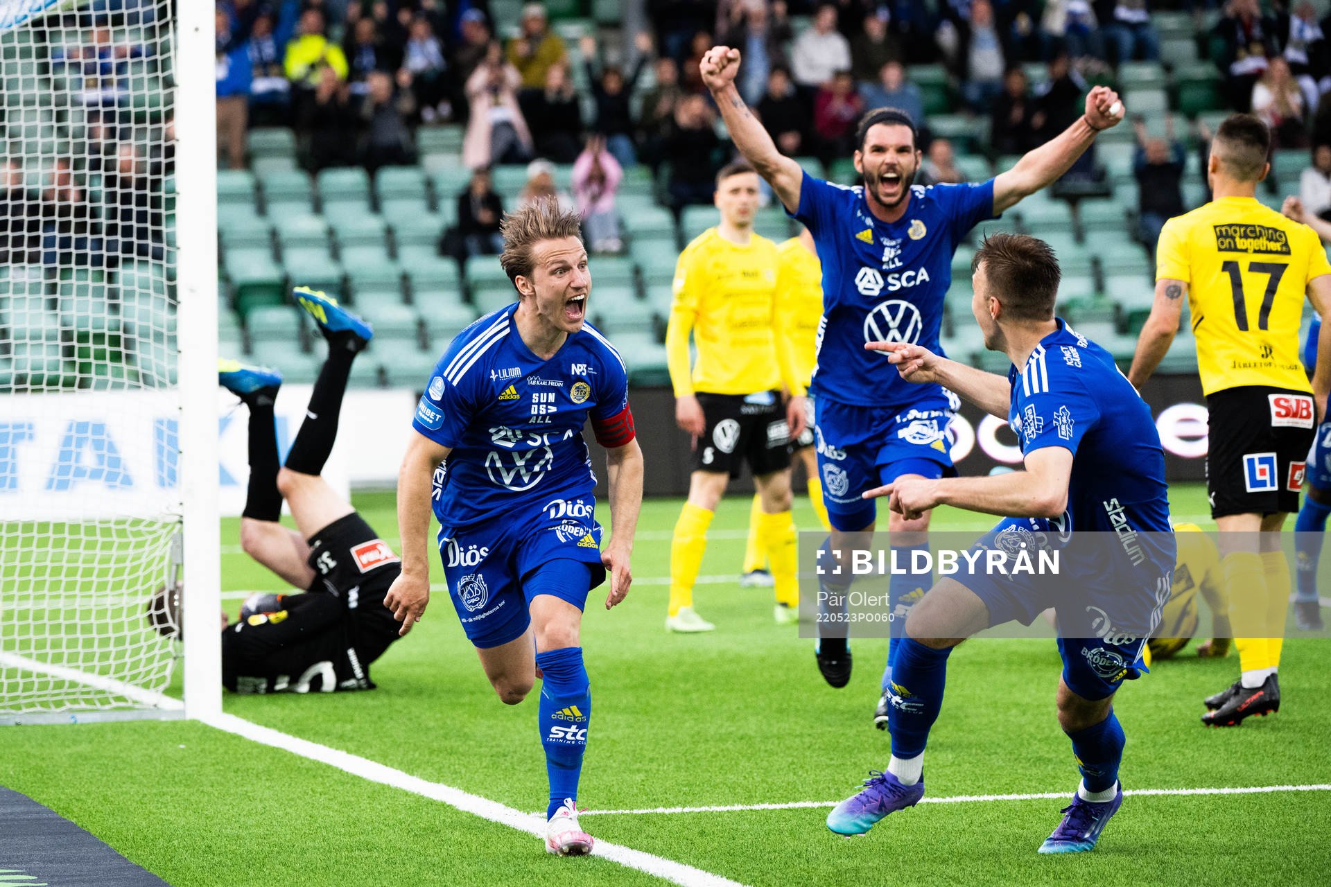 Sundsvalls Daniel Stensson jublar