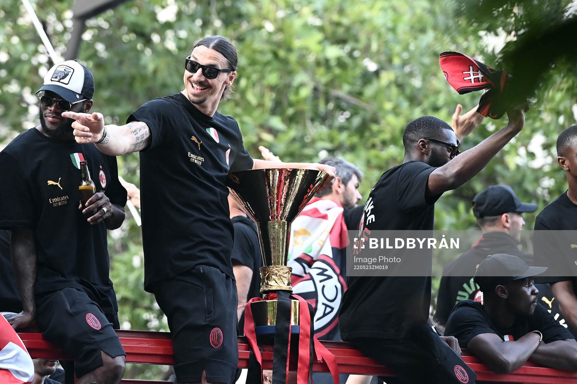 Zlatan Ibrahimovic of Milan celebrates