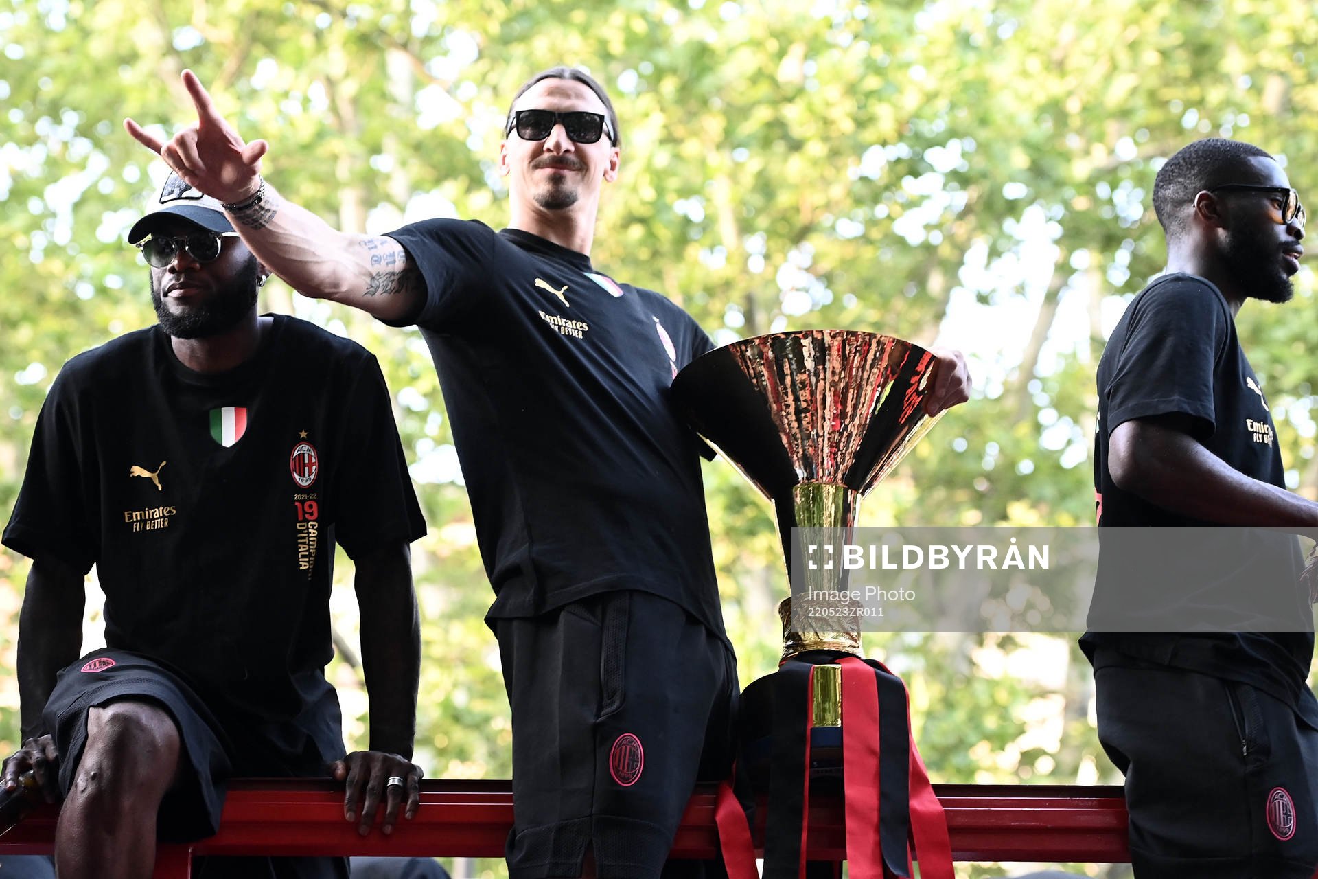 Zlatan Ibrahimovic of Milan celebrates