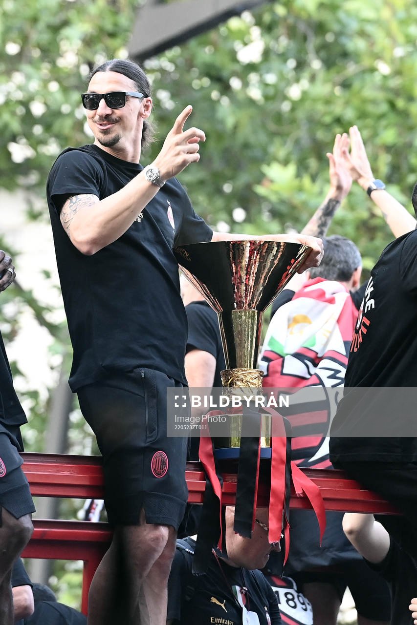 Zlatan Ibrahimovic of Milan celebrates during the victory parade after winning Serie A on May 23, 2022 in Milan. 