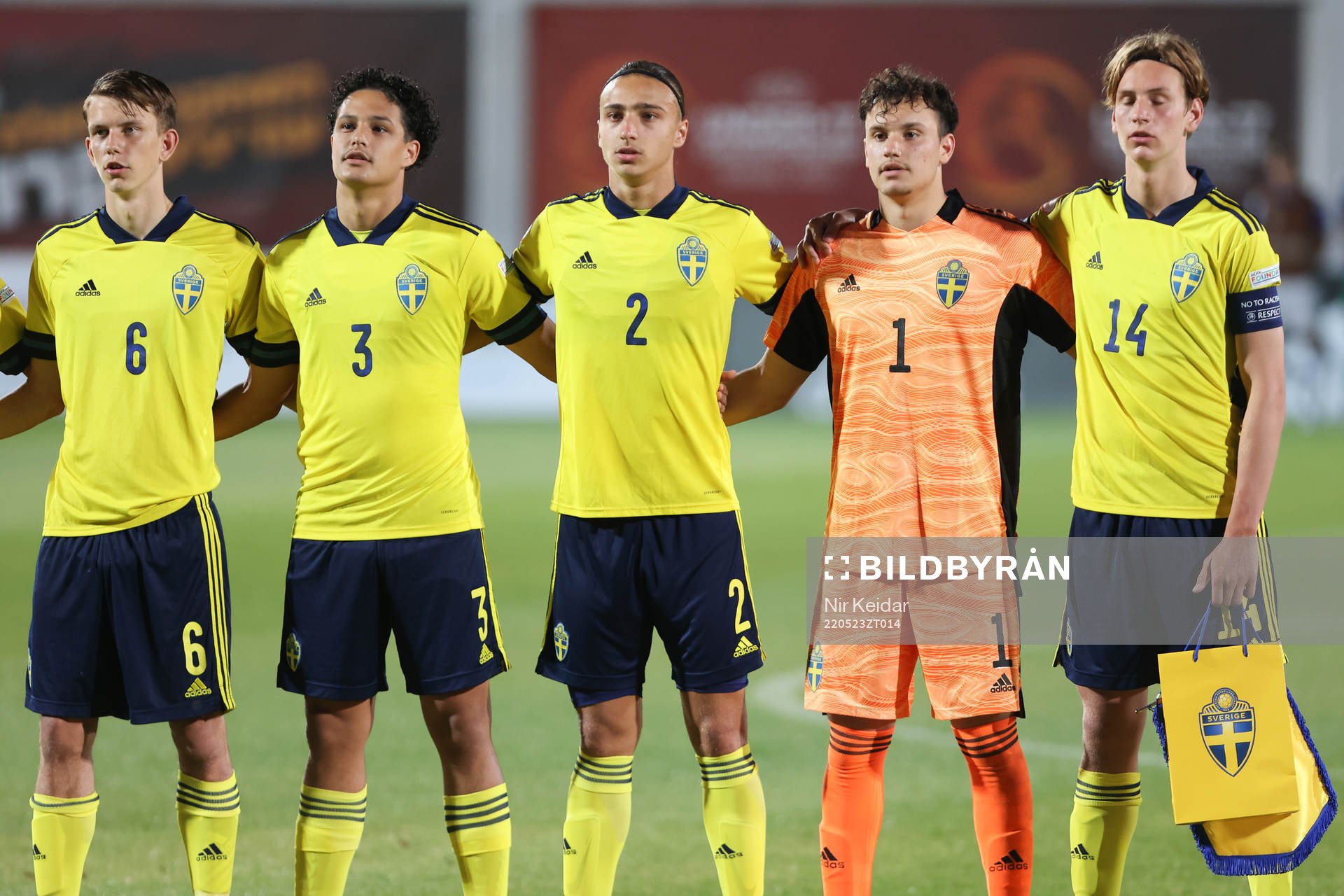 Kazper Karlsson, André Alvarez Perez, Elison Makolli, goalkeeper Elis Bishesari and Fredrik Nissen of Sweden during line up ahead of the UEFA Under-17 Championship football match between Sweden and Scotland on May 23, 2022 in Tel Aviv.