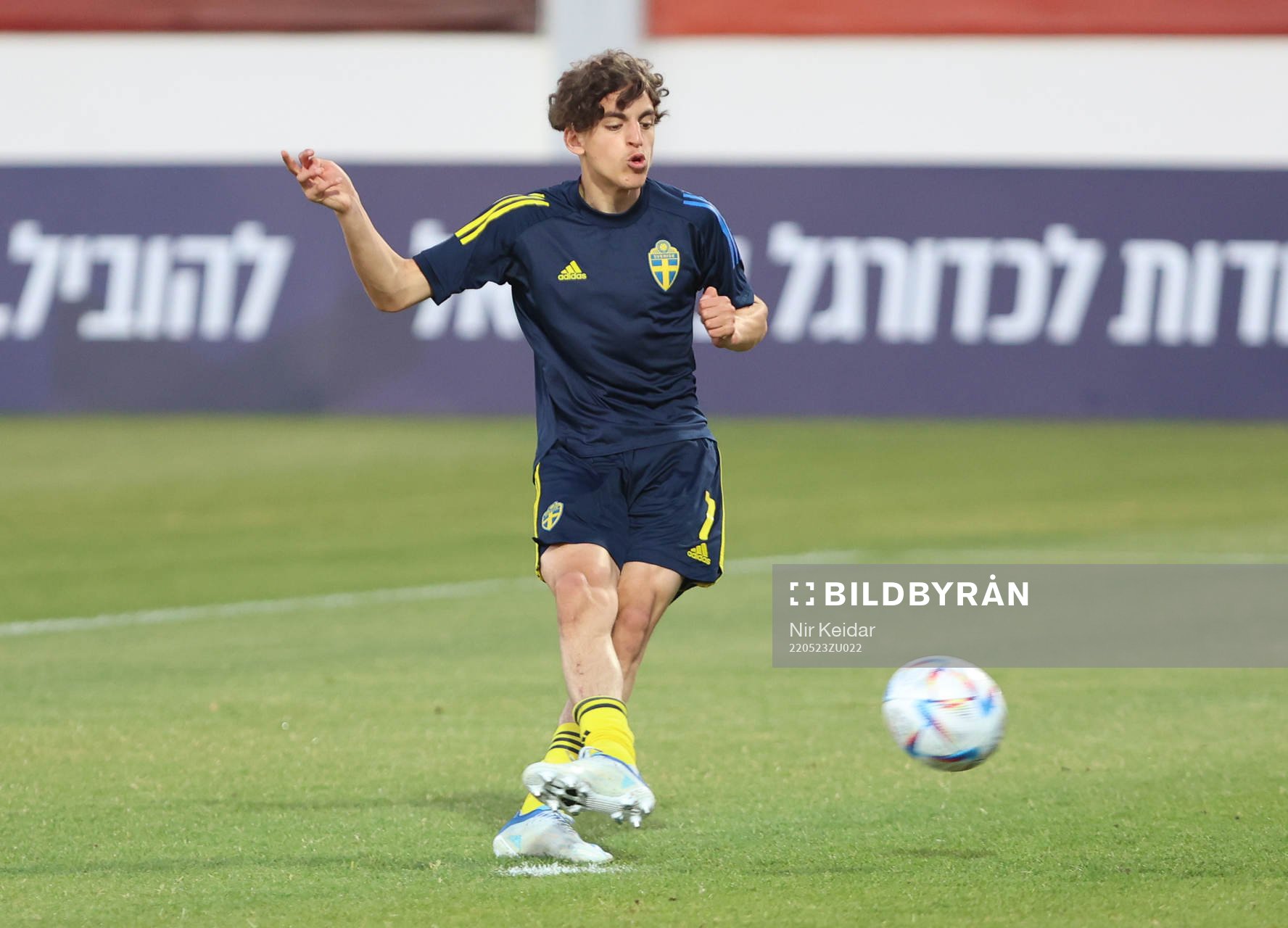 Taha Ayari of Sweden
