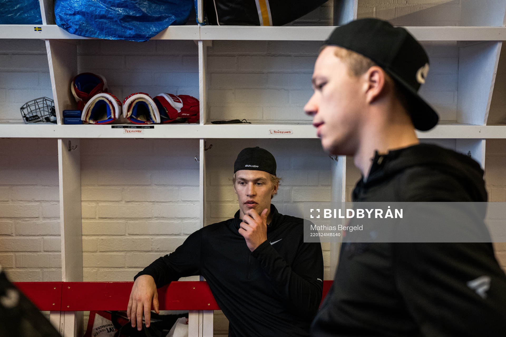 Detroit Red Wings Simon Edvinsson och Lucas Raymond i