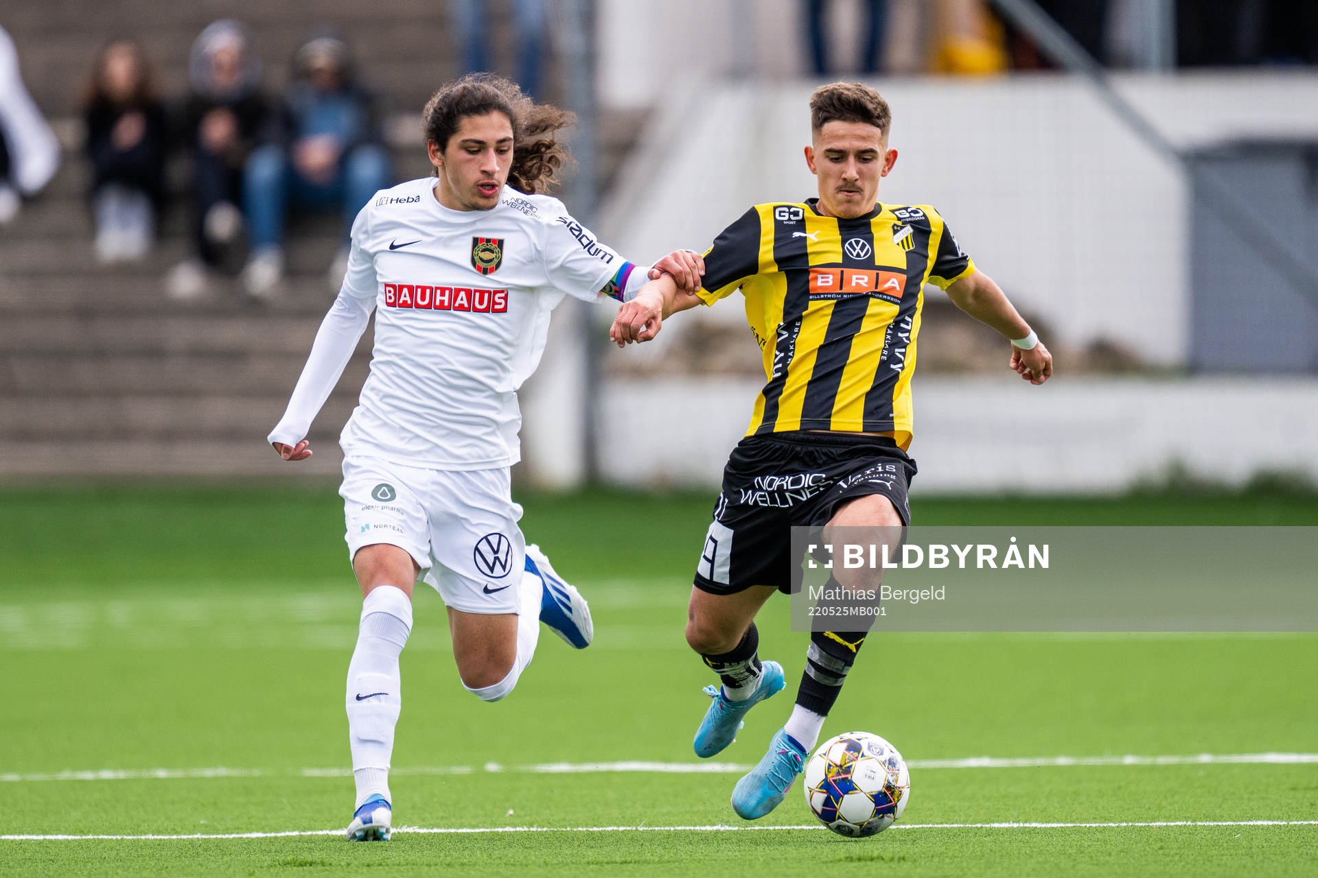 Brommapojkarnas Elias Jemal och Häckens Semir Bosnic