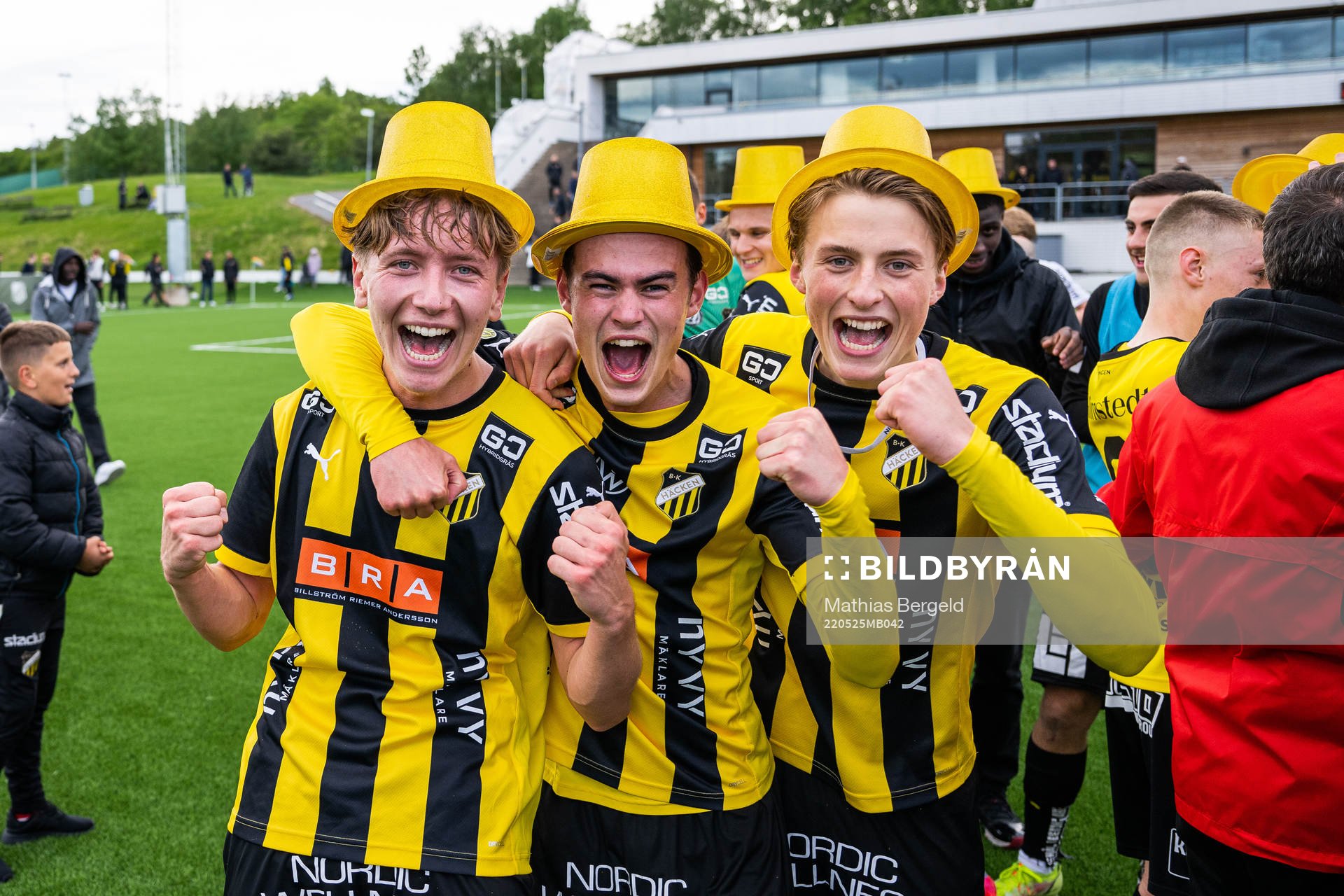 Häckens Liam Mekic, Pontus Dahbo och Sigge Jansson jublar