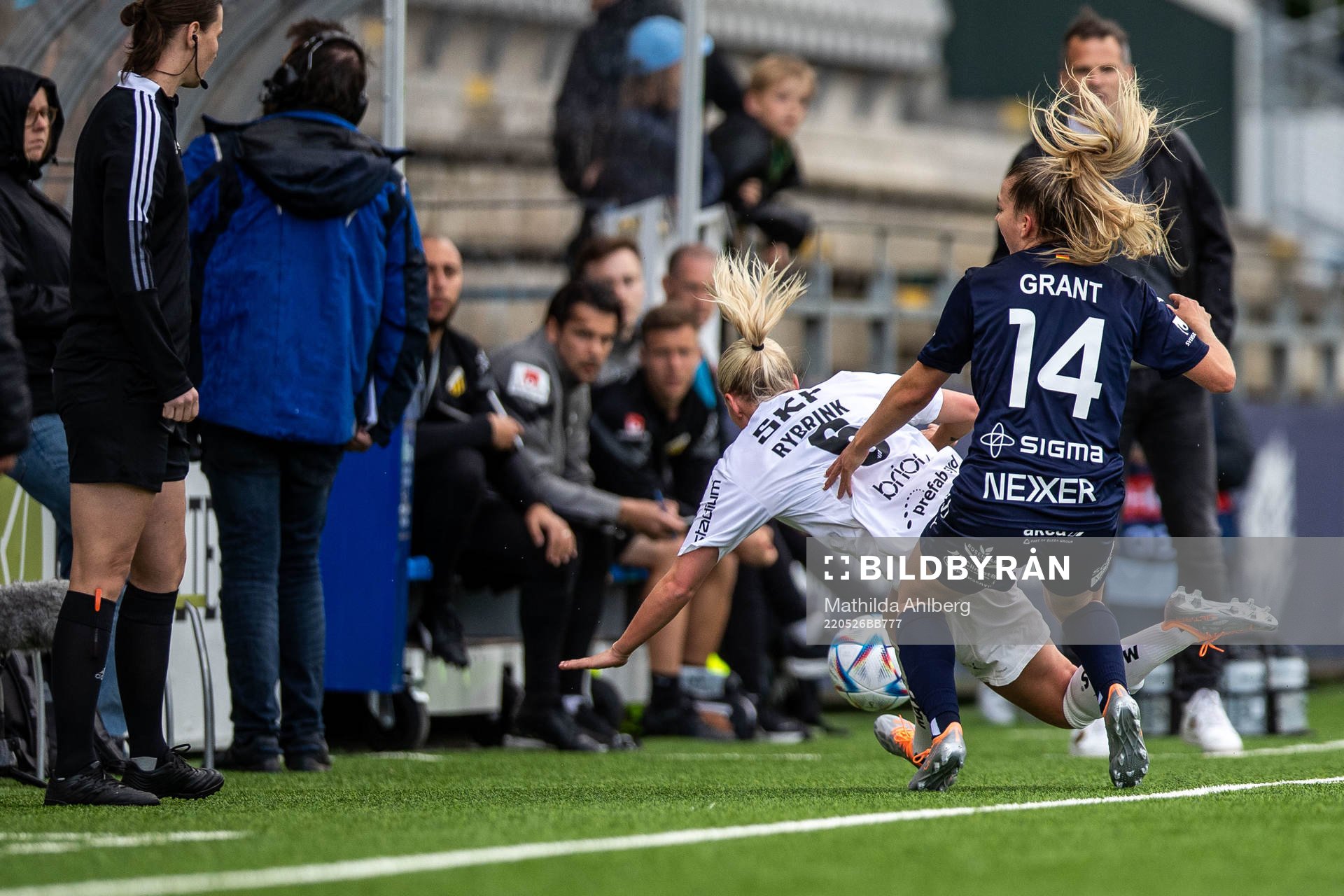 Rosengårds Charlotte Grant och Häckens Josefine Rybrink
