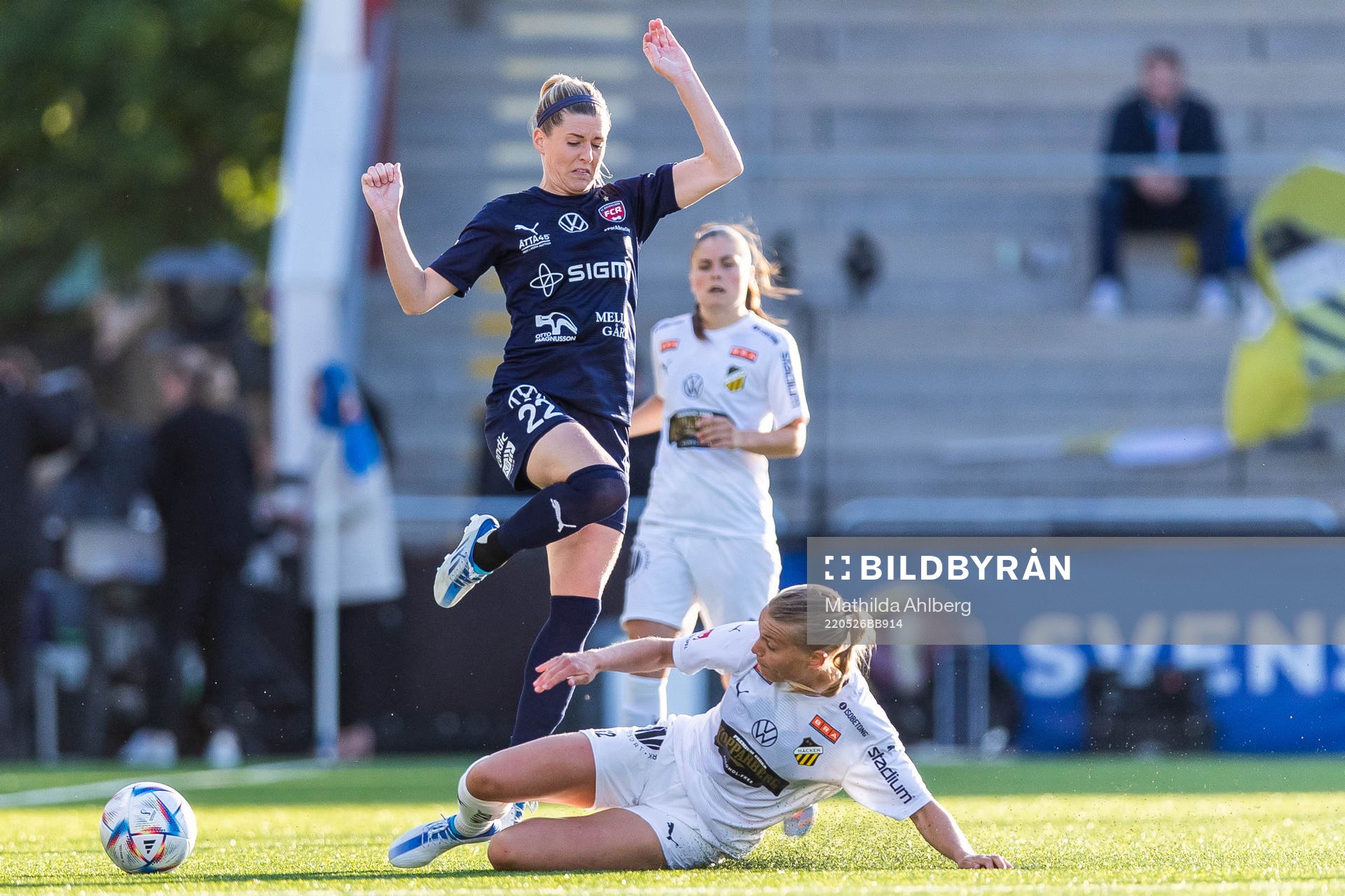 Rosengårds Olivia Schough och Häckens Stine Larsen