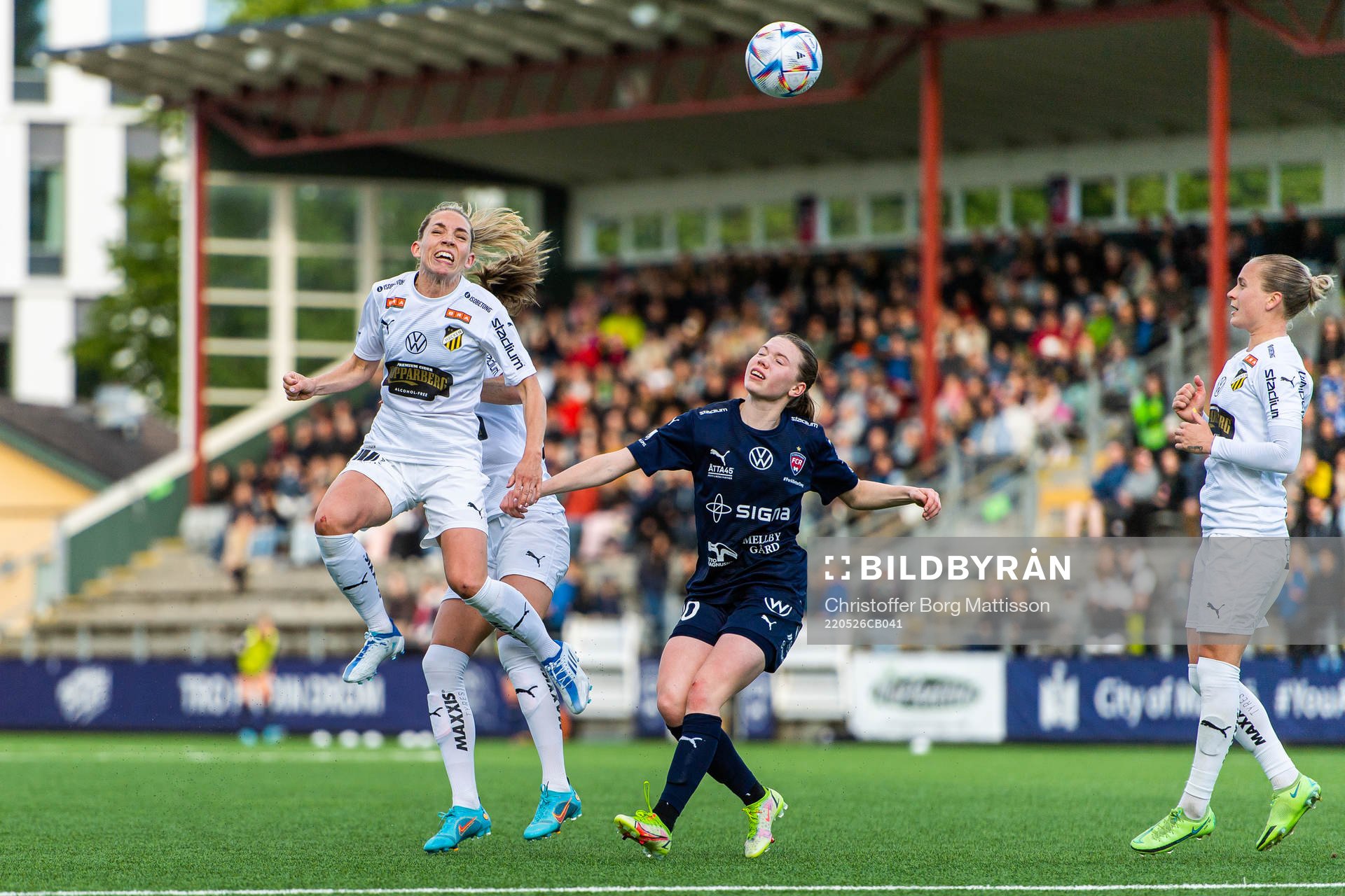 Häckens Elin Rubensson och Rosengårds Bea Sprung