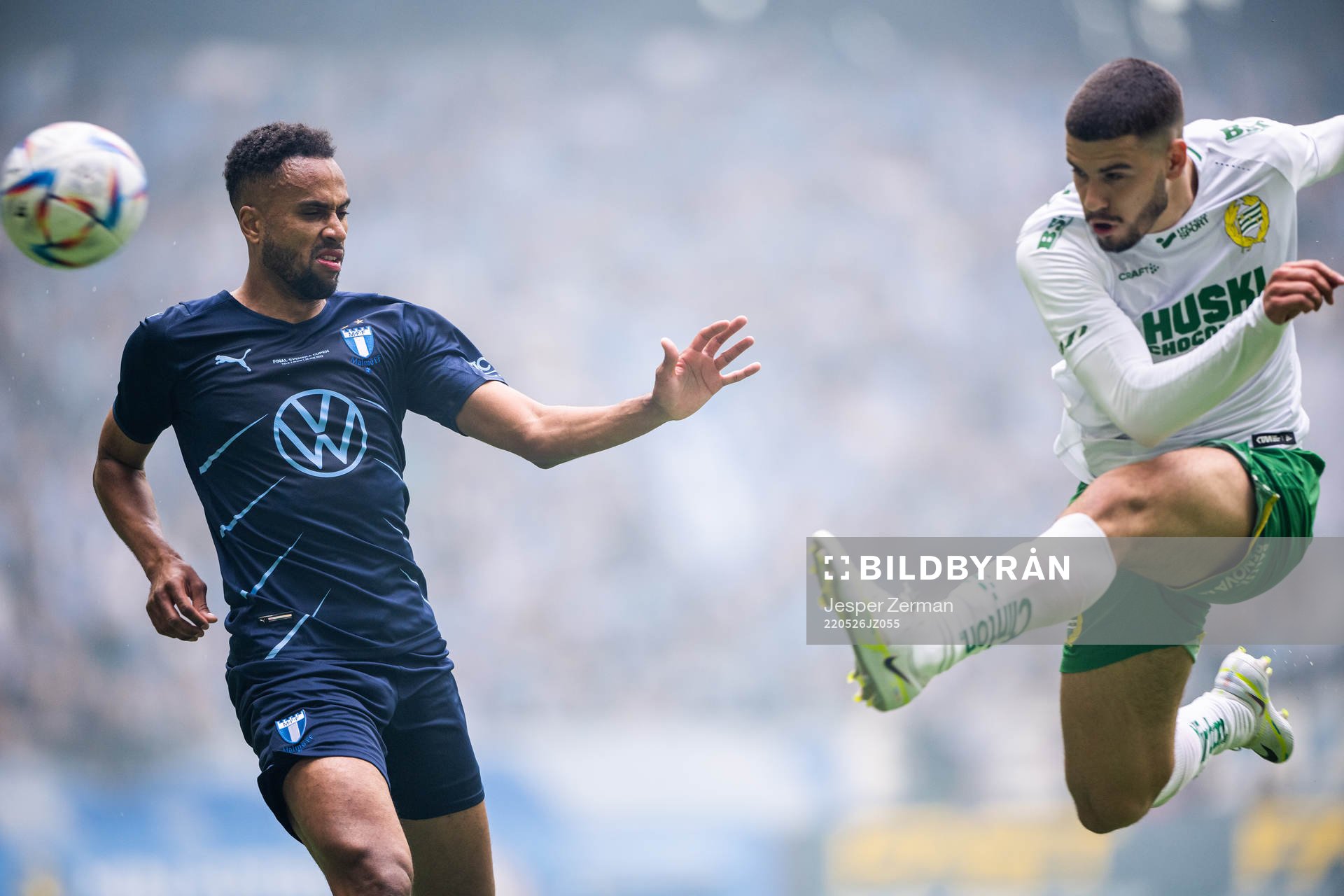 Malmö FFs Isaac Kiese Thelin och Hammarbys Edvin Kurtulus