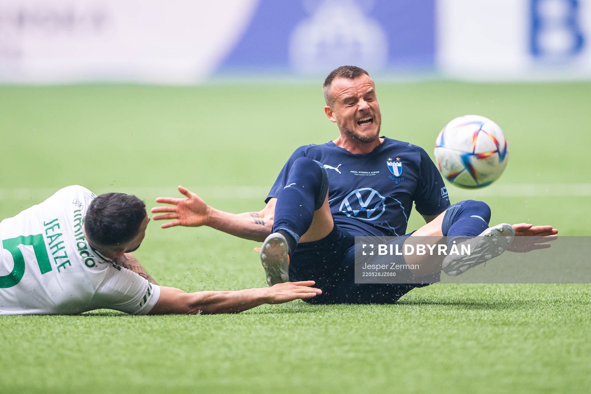 Hammarbys Mohanad Jeahze och Malmö FFs Eric Larsson