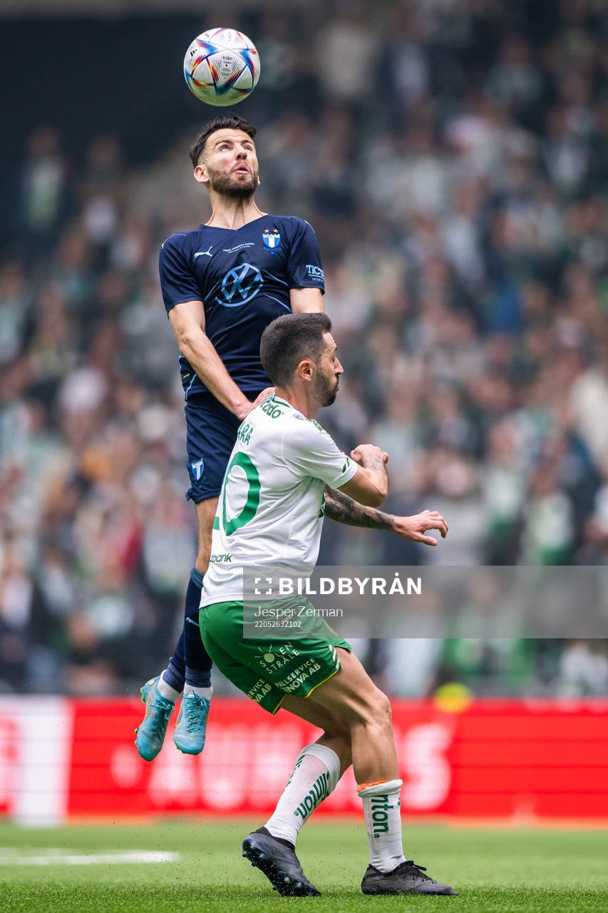 Hammarbys Nahir Besara och Malmö FFs Erdal Rakip